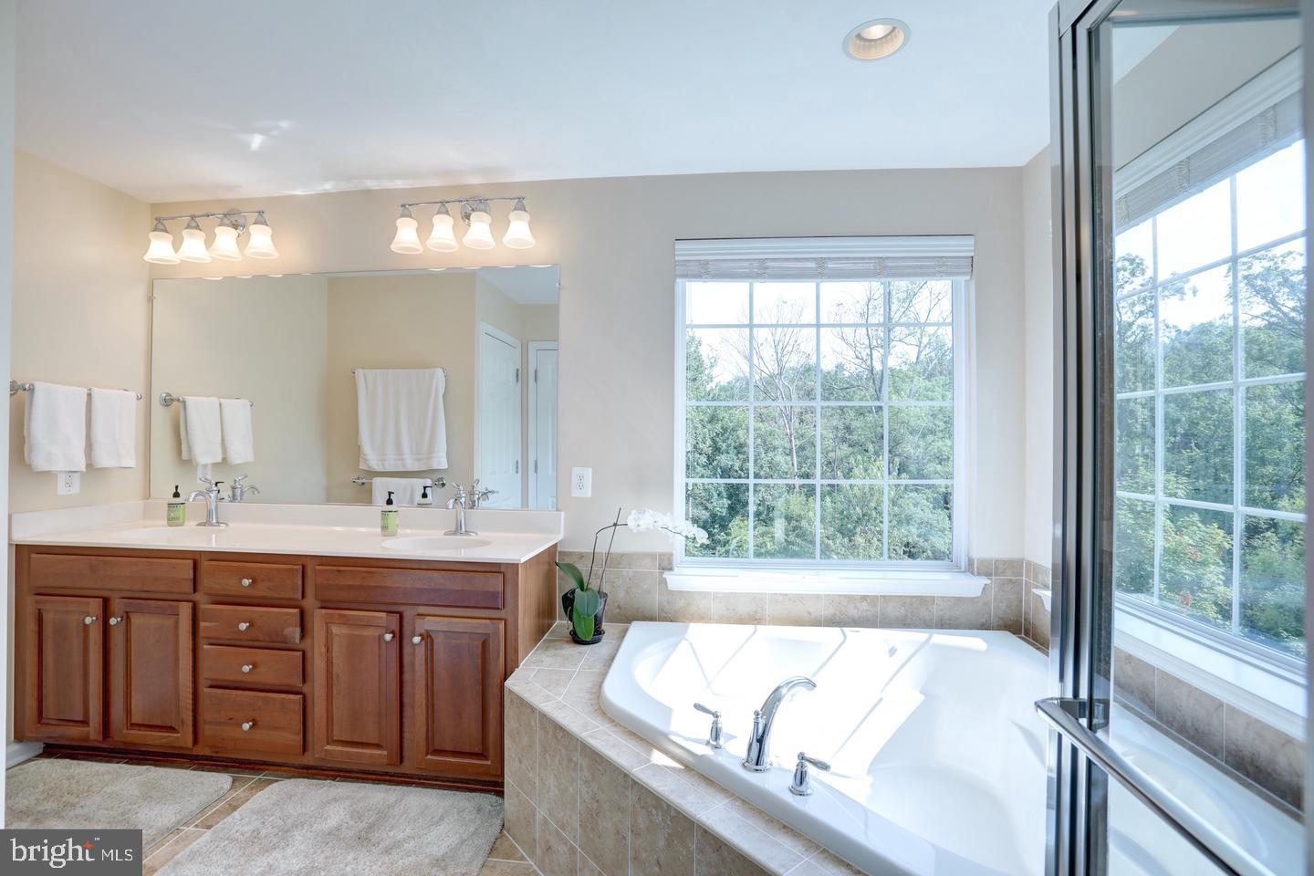 GOOSE CREEK VILLAGE NORTH - Residential Lease