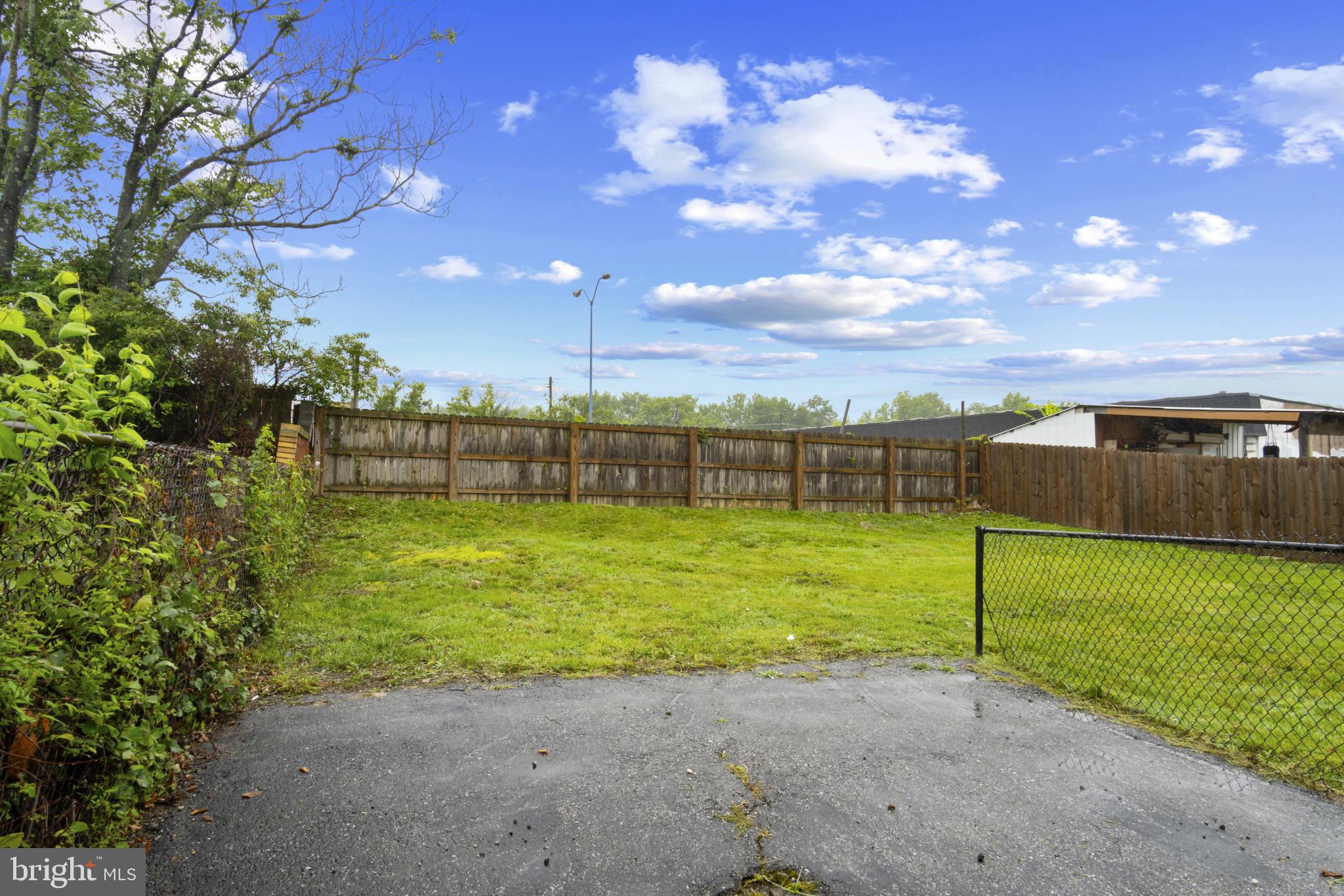 CHAPEL OAKS - Residential