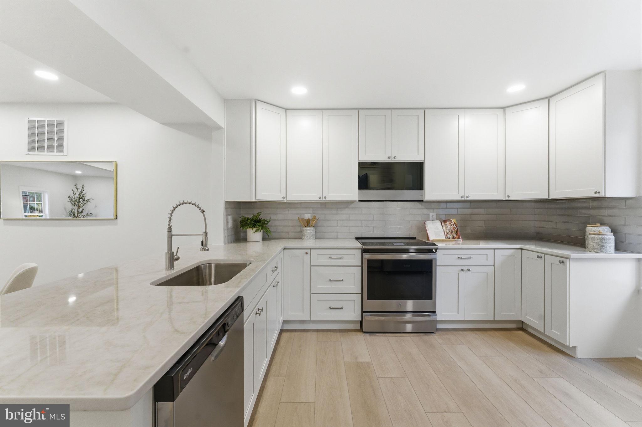 3142 VALENTINO COURT