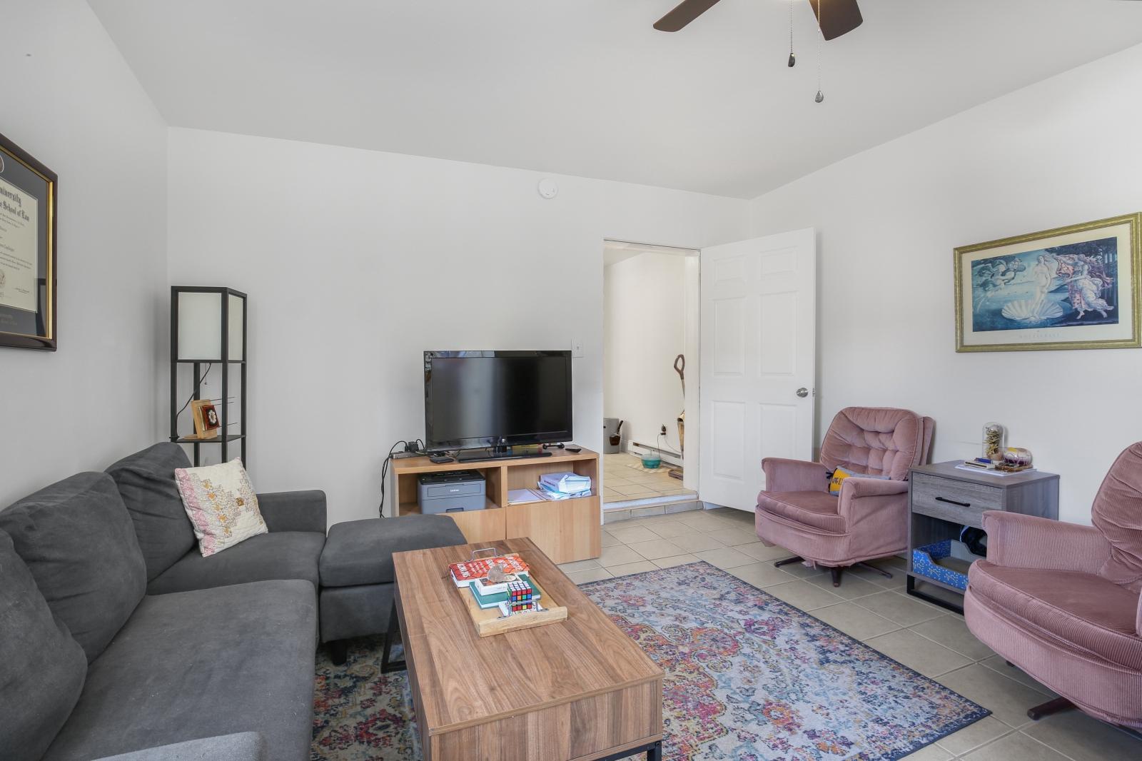EAST KENSINGTON - Residential Income