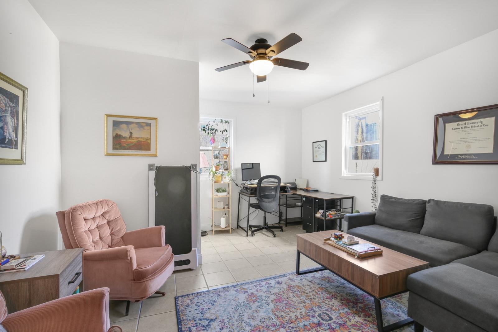 EAST KENSINGTON - Residential Income