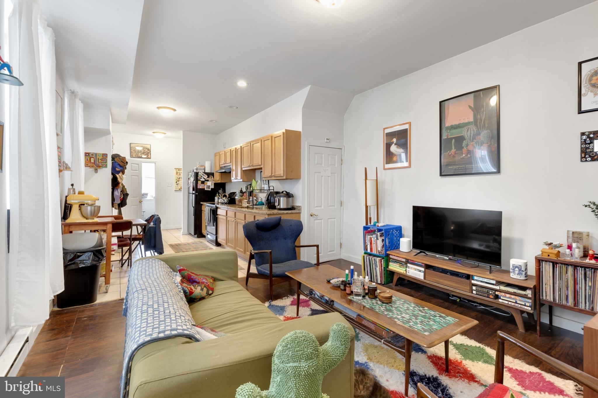 EAST KENSINGTON - Residential Income