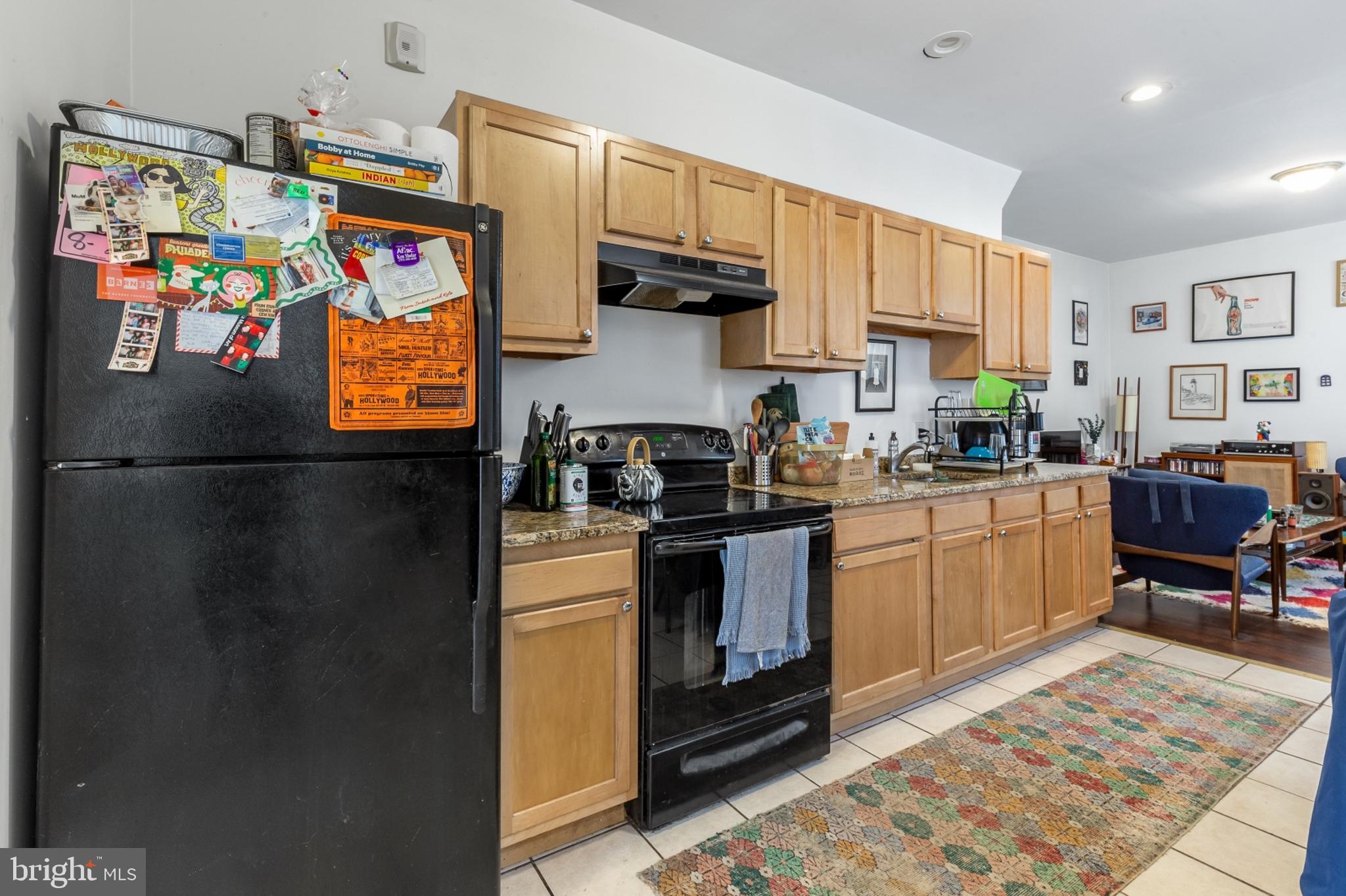 EAST KENSINGTON - Residential Income