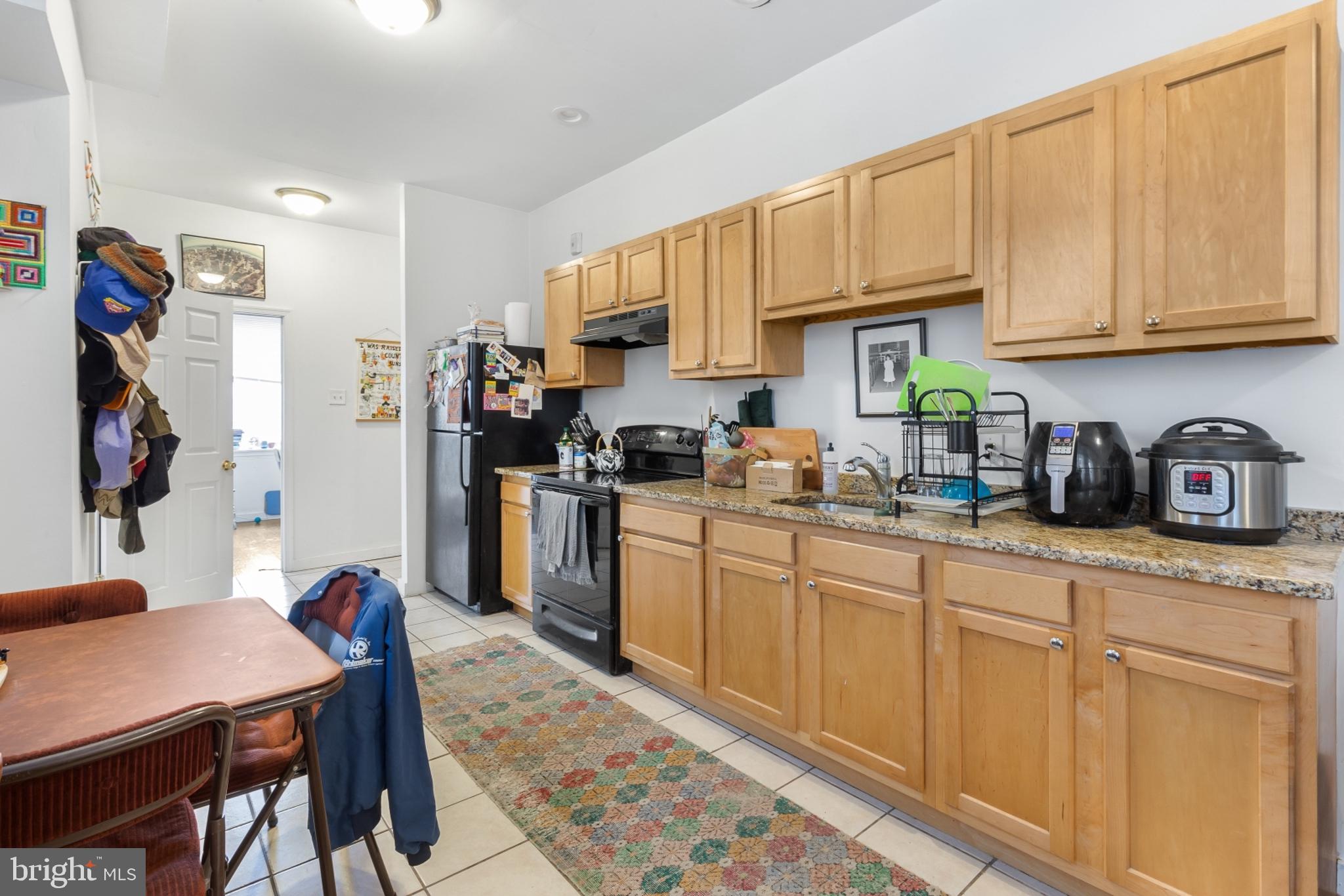 EAST KENSINGTON - Residential Income