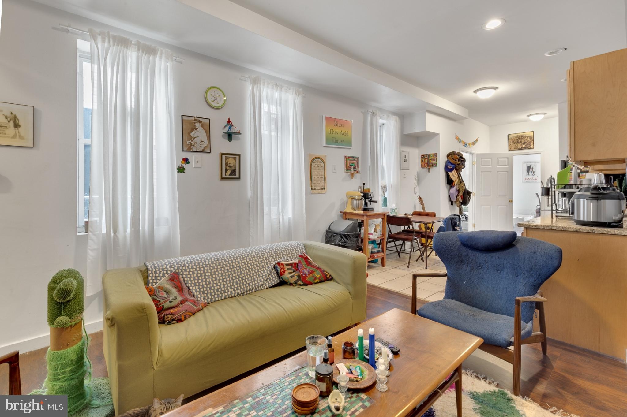 EAST KENSINGTON - Residential Income