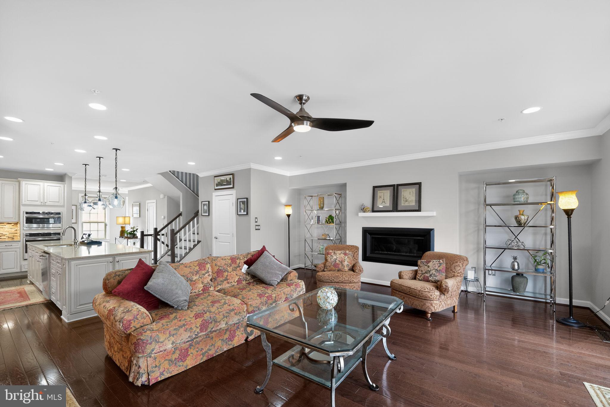 SUBURBAN GREENE - Residential