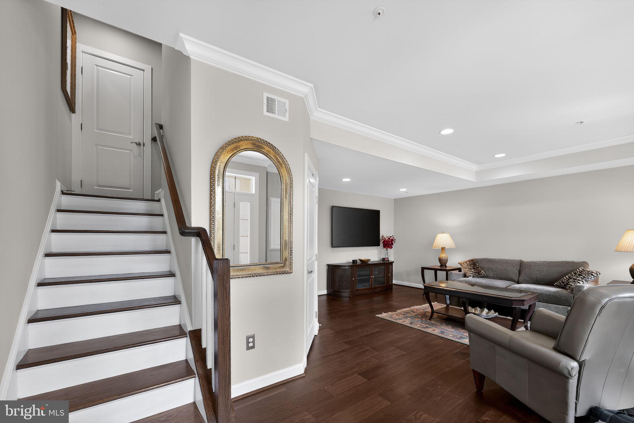 SUBURBAN GREENE - Residential