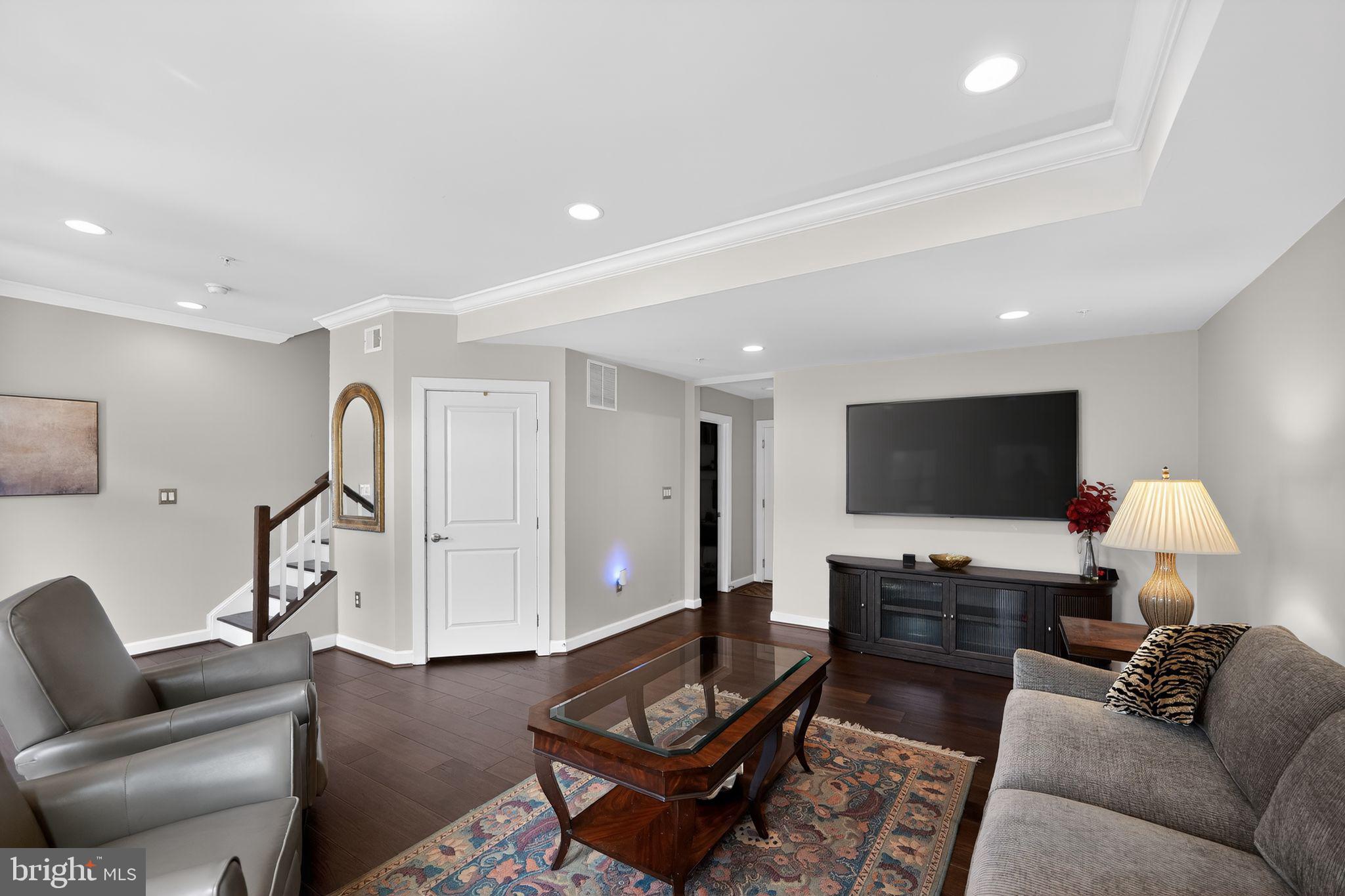 SUBURBAN GREENE - Residential