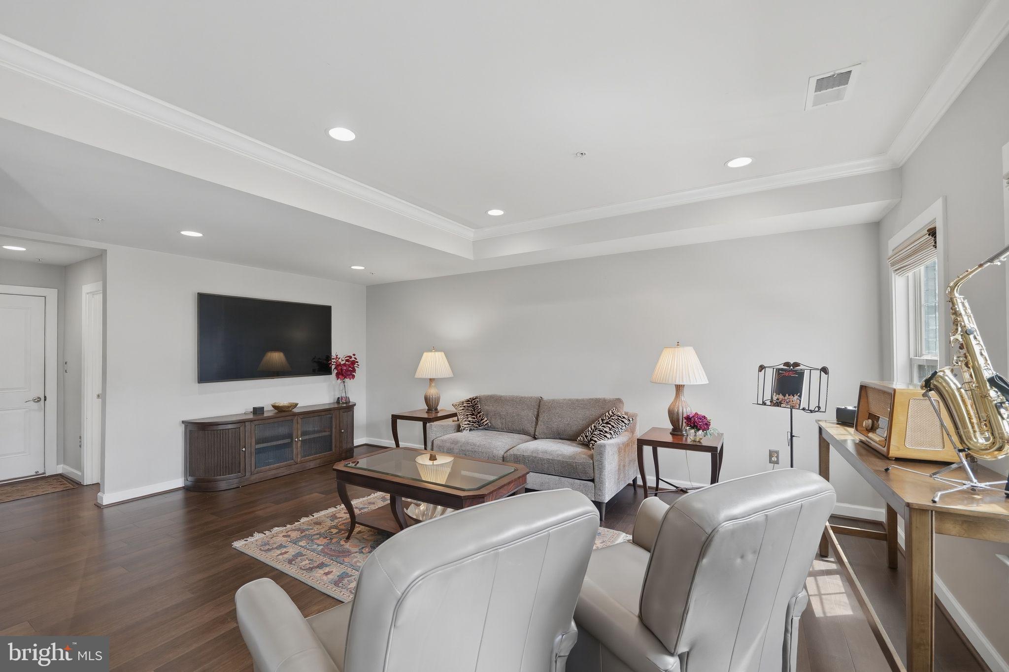 SUBURBAN GREENE - Residential