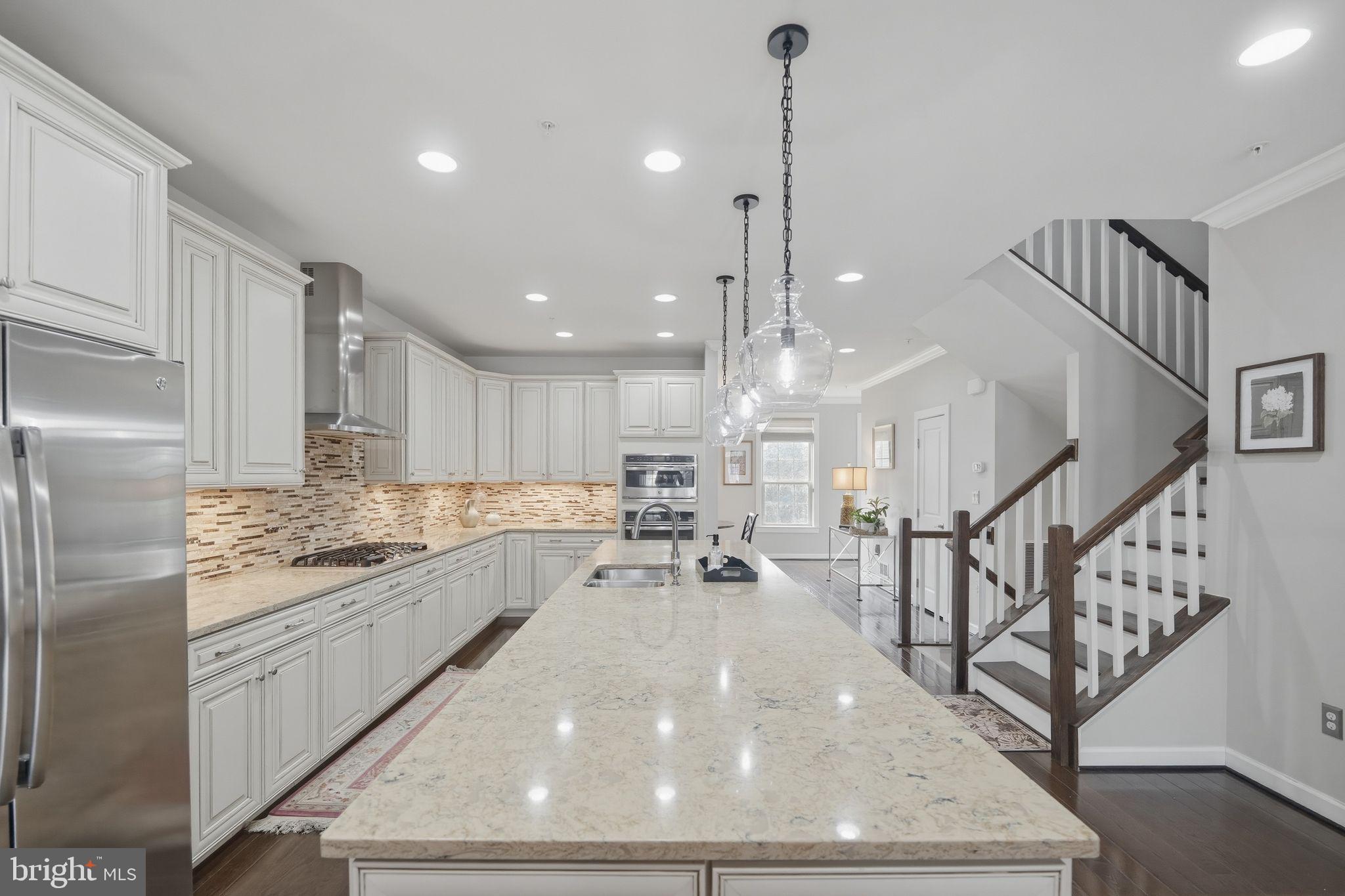 SUBURBAN GREENE - Residential