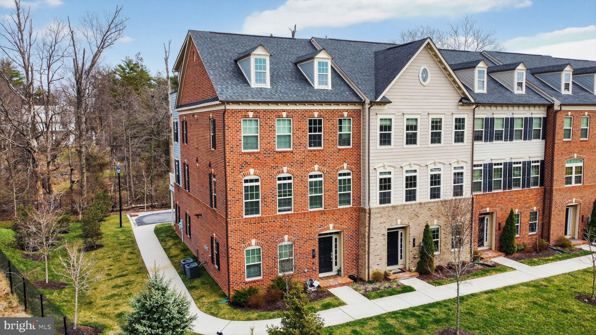 SUBURBAN GREENE - Residential