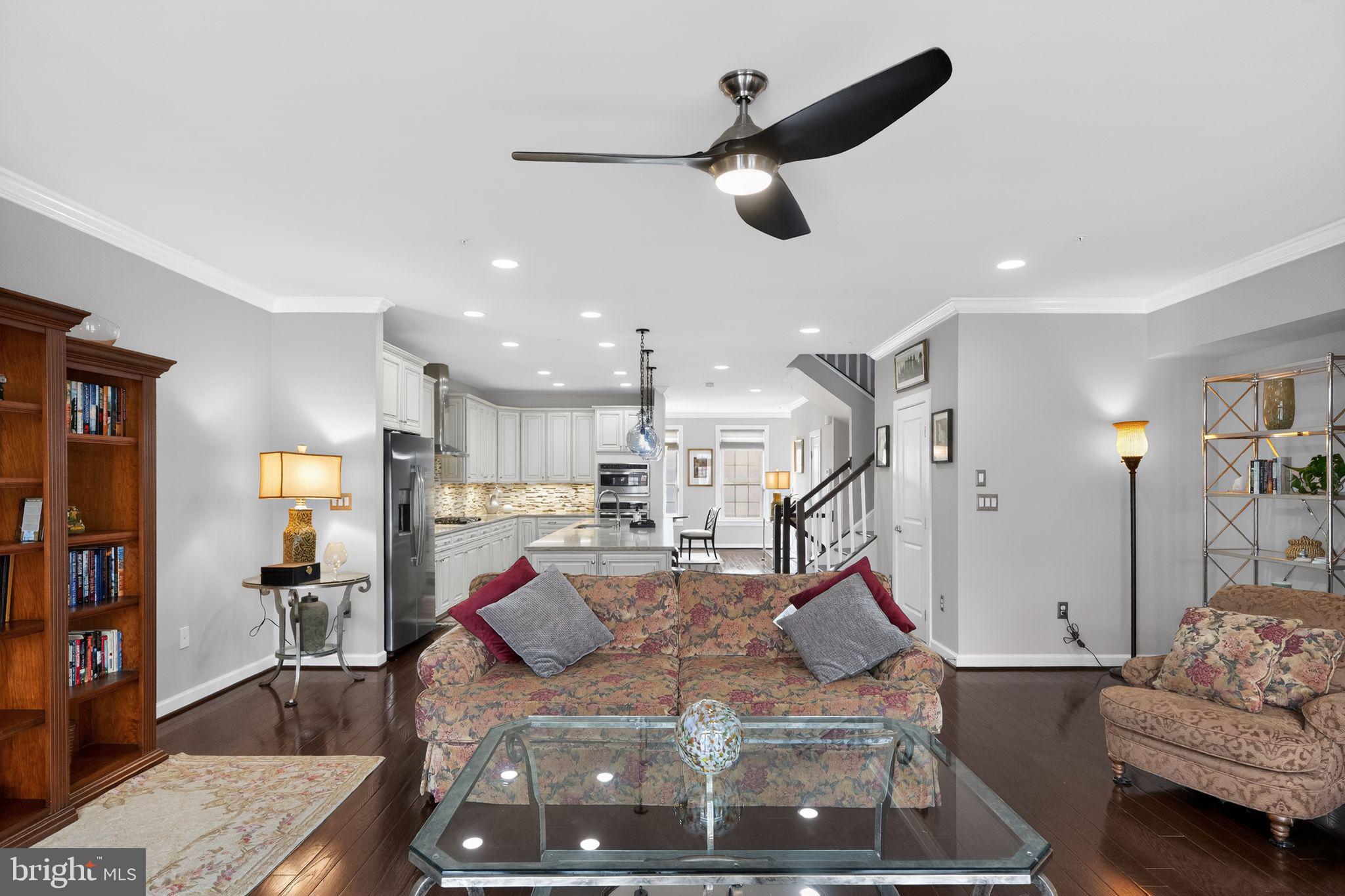 SUBURBAN GREENE - Residential