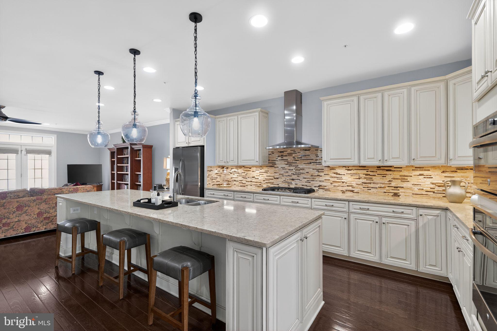 SUBURBAN GREENE - Residential