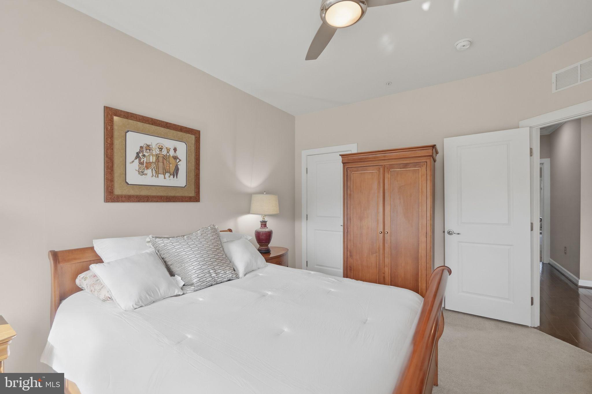 SUBURBAN GREENE - Residential