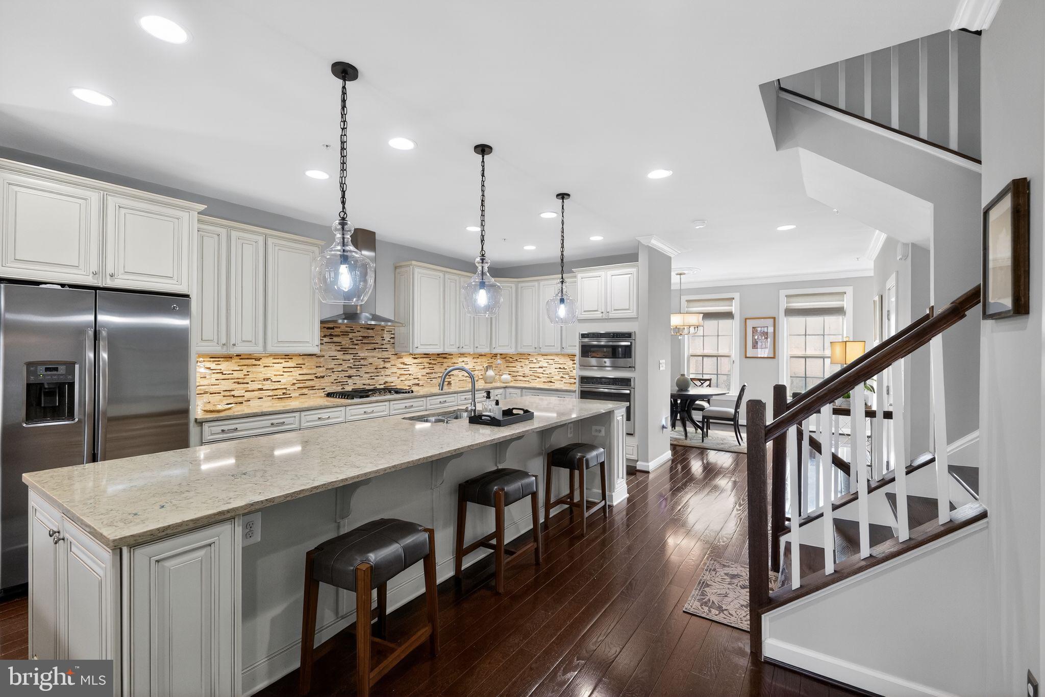 SUBURBAN GREENE - Residential