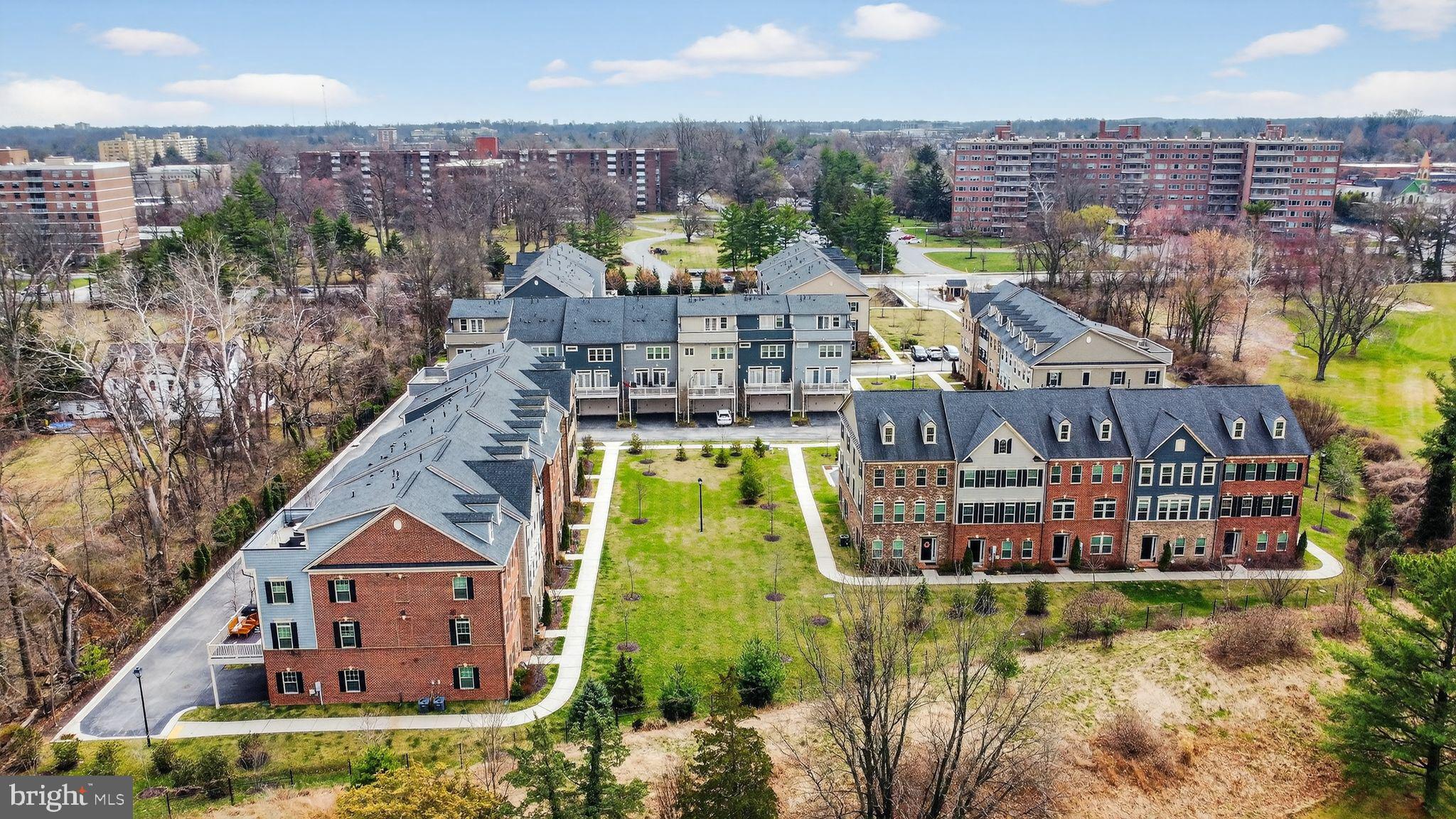 SUBURBAN GREENE - Residential