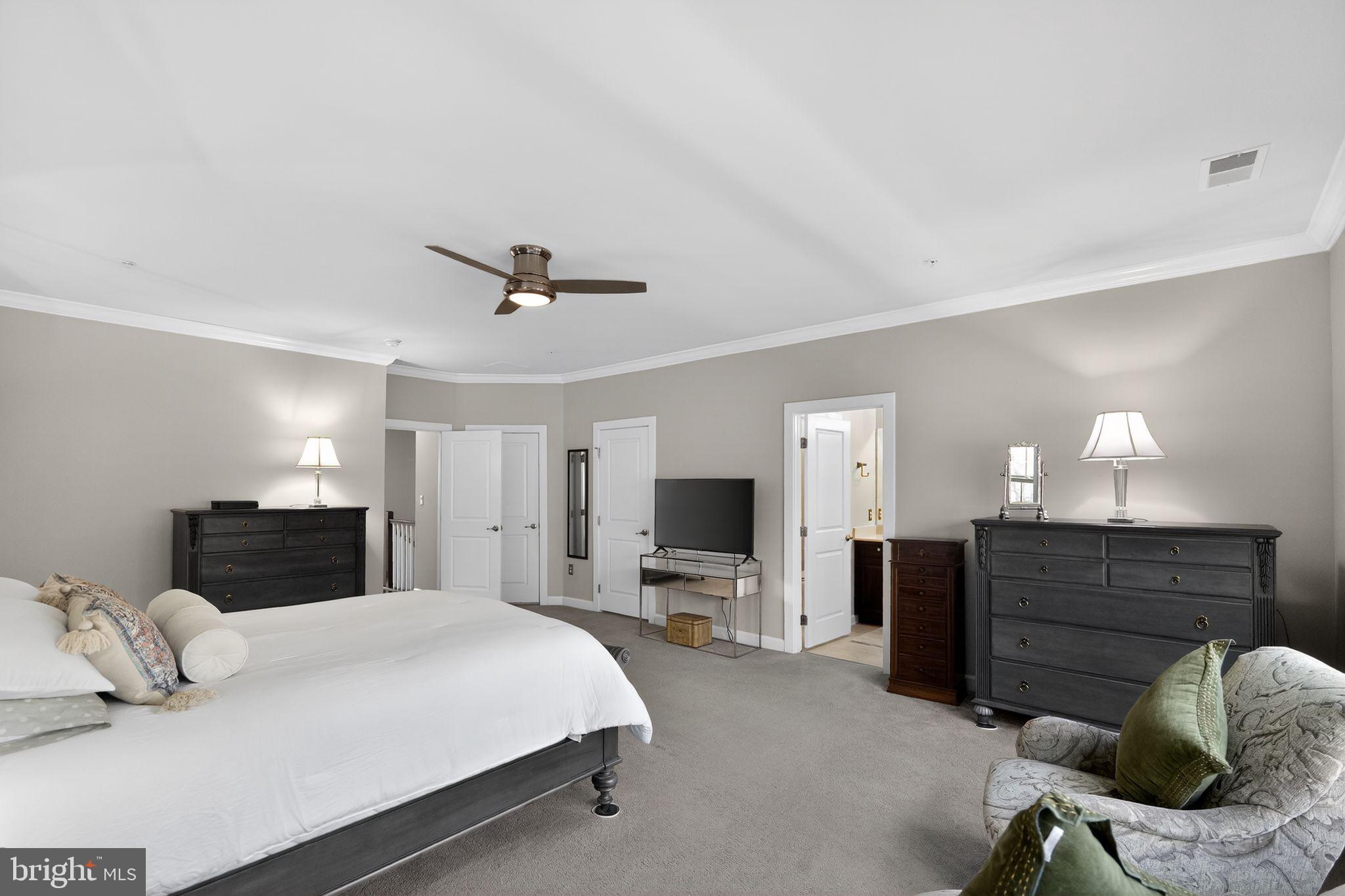 SUBURBAN GREENE - Residential