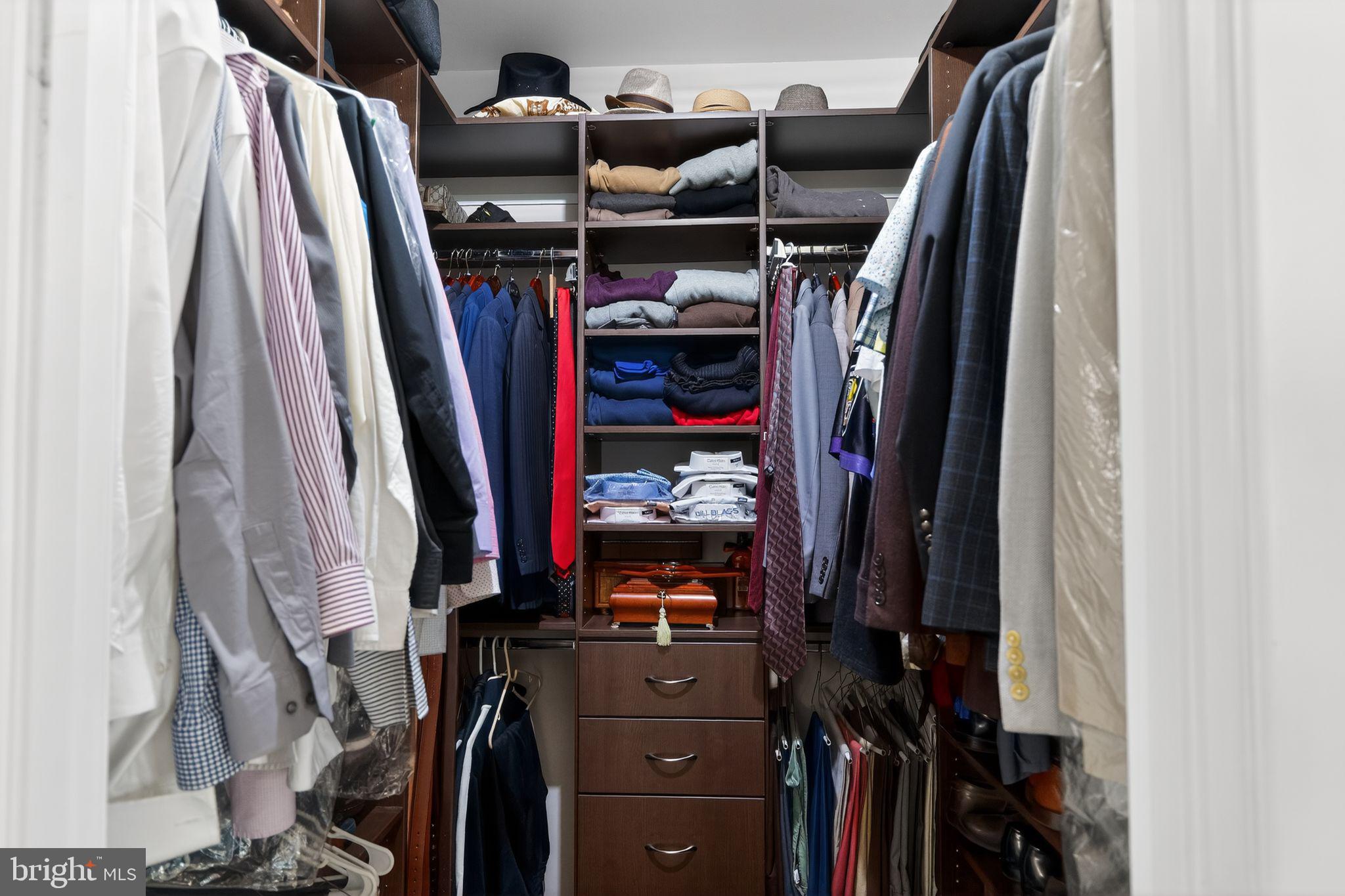 SUBURBAN GREENE - Residential