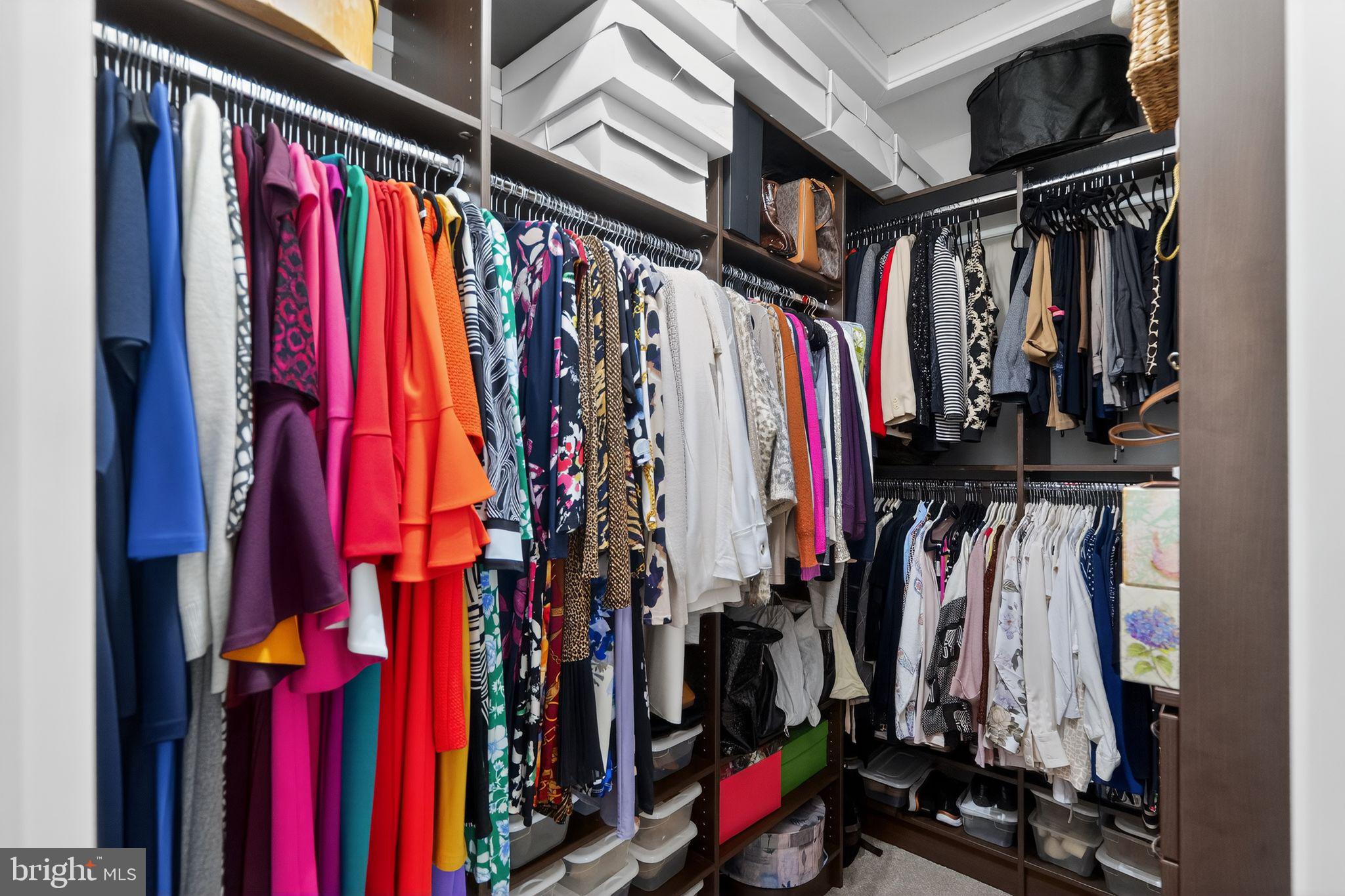 SUBURBAN GREENE - Residential