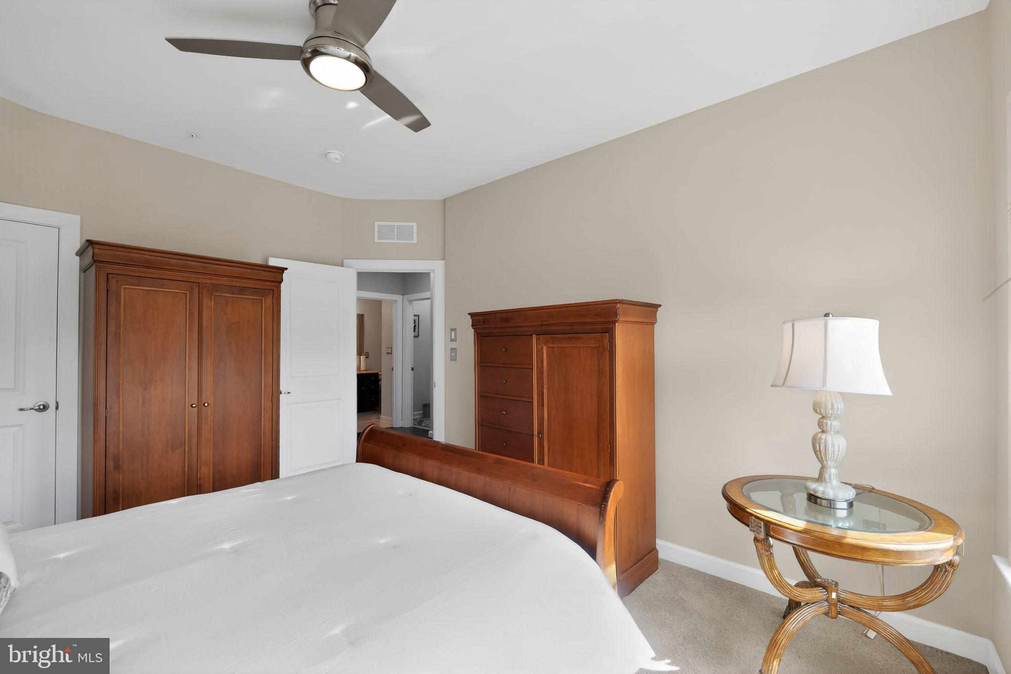 SUBURBAN GREENE - Residential