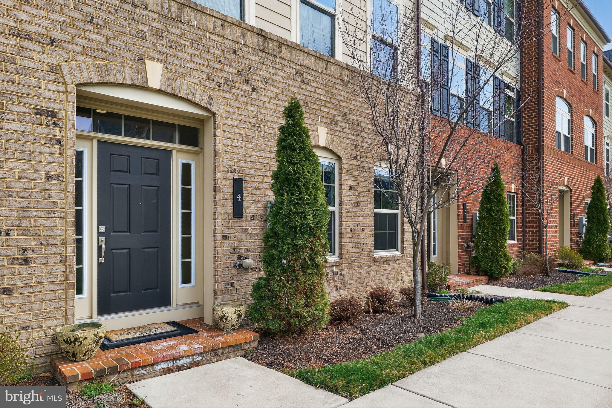 SUBURBAN GREENE - Residential