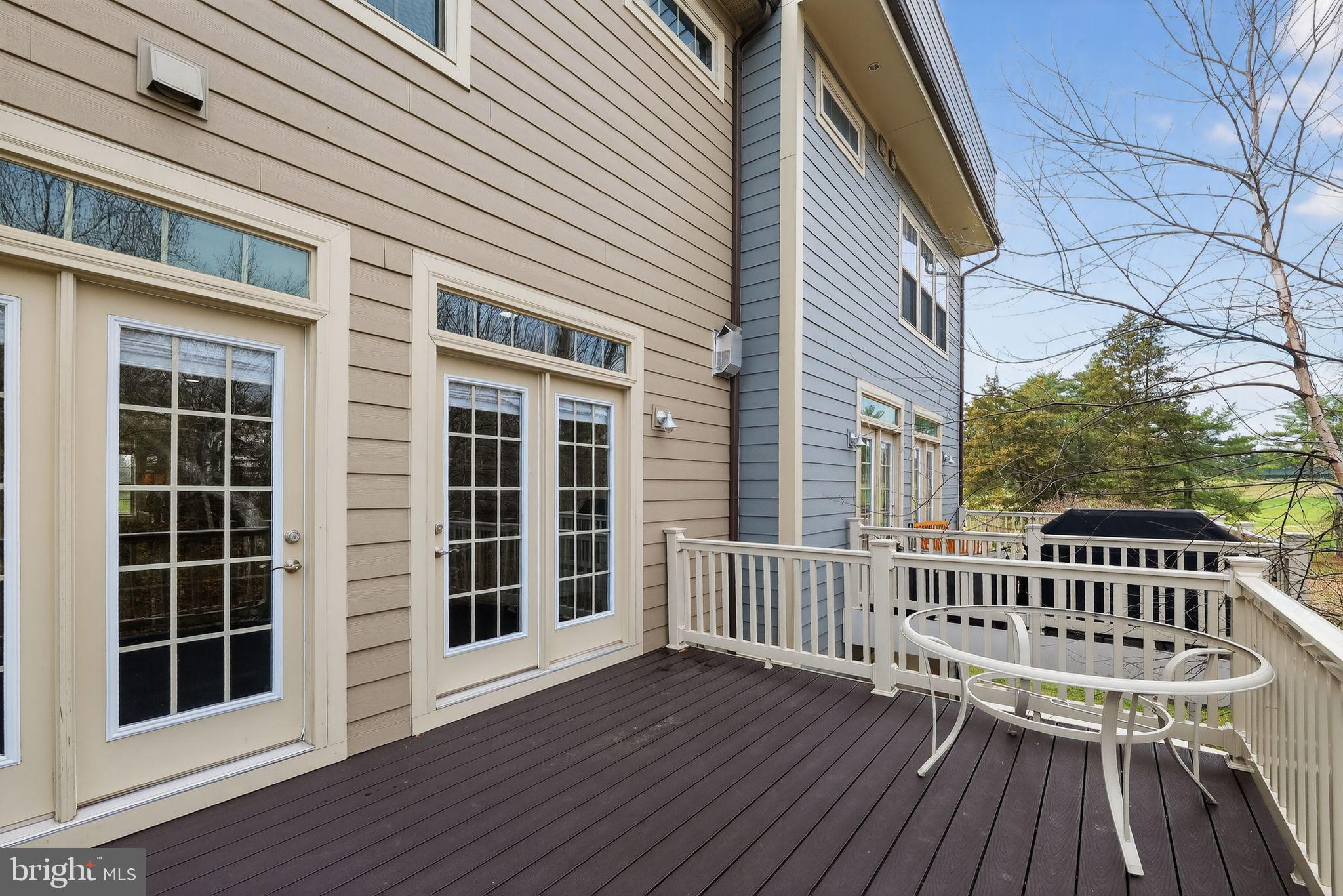 SUBURBAN GREENE - Residential