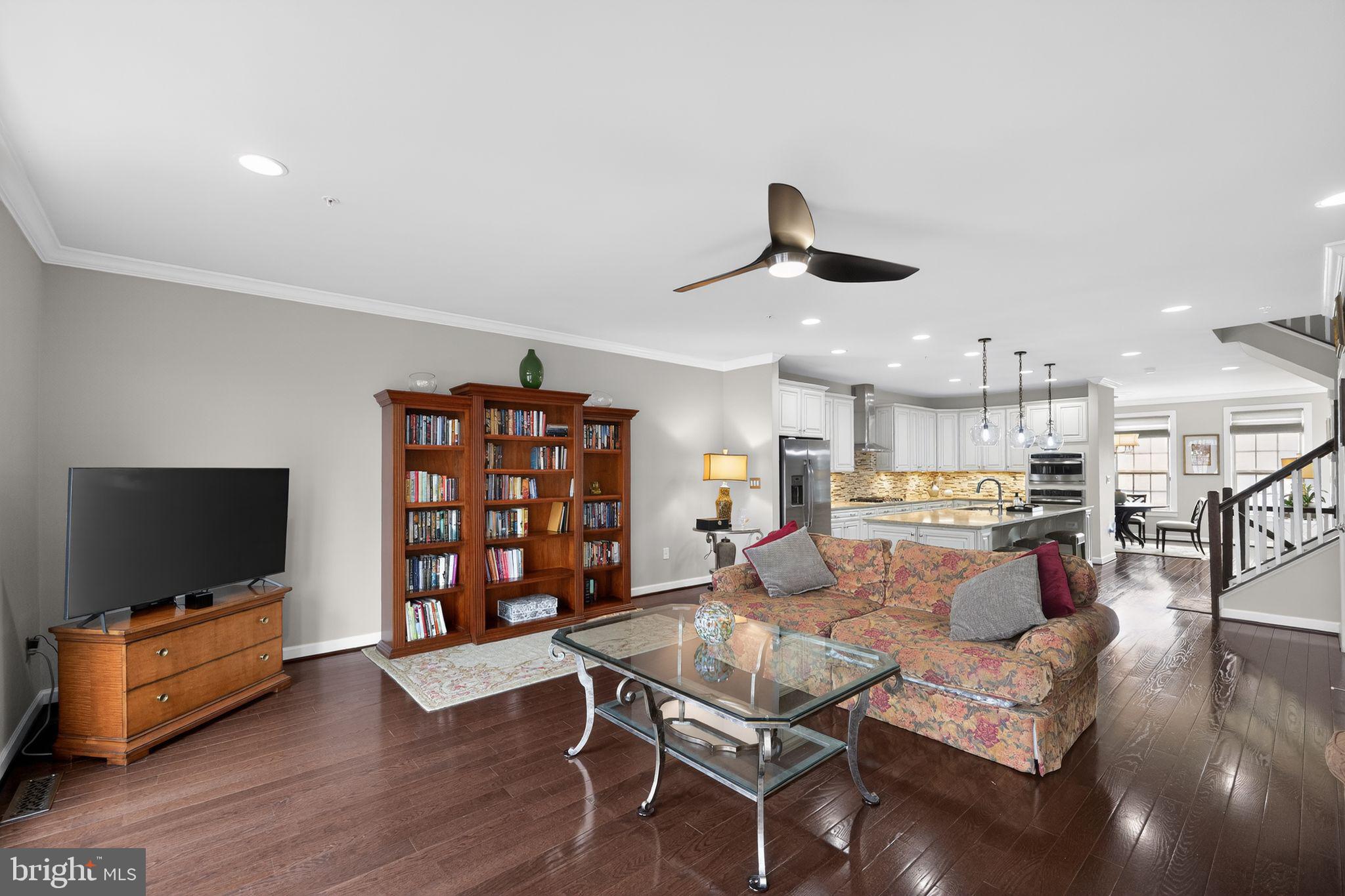 SUBURBAN GREENE - Residential