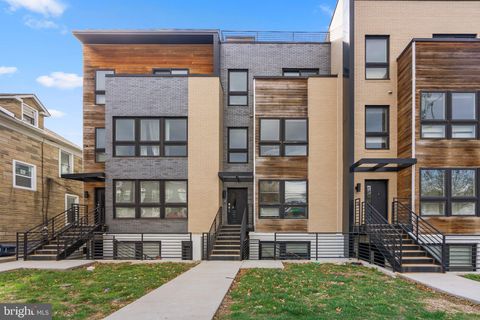 2724 12TH STREET NE 4 WASHINGTON DC 20018