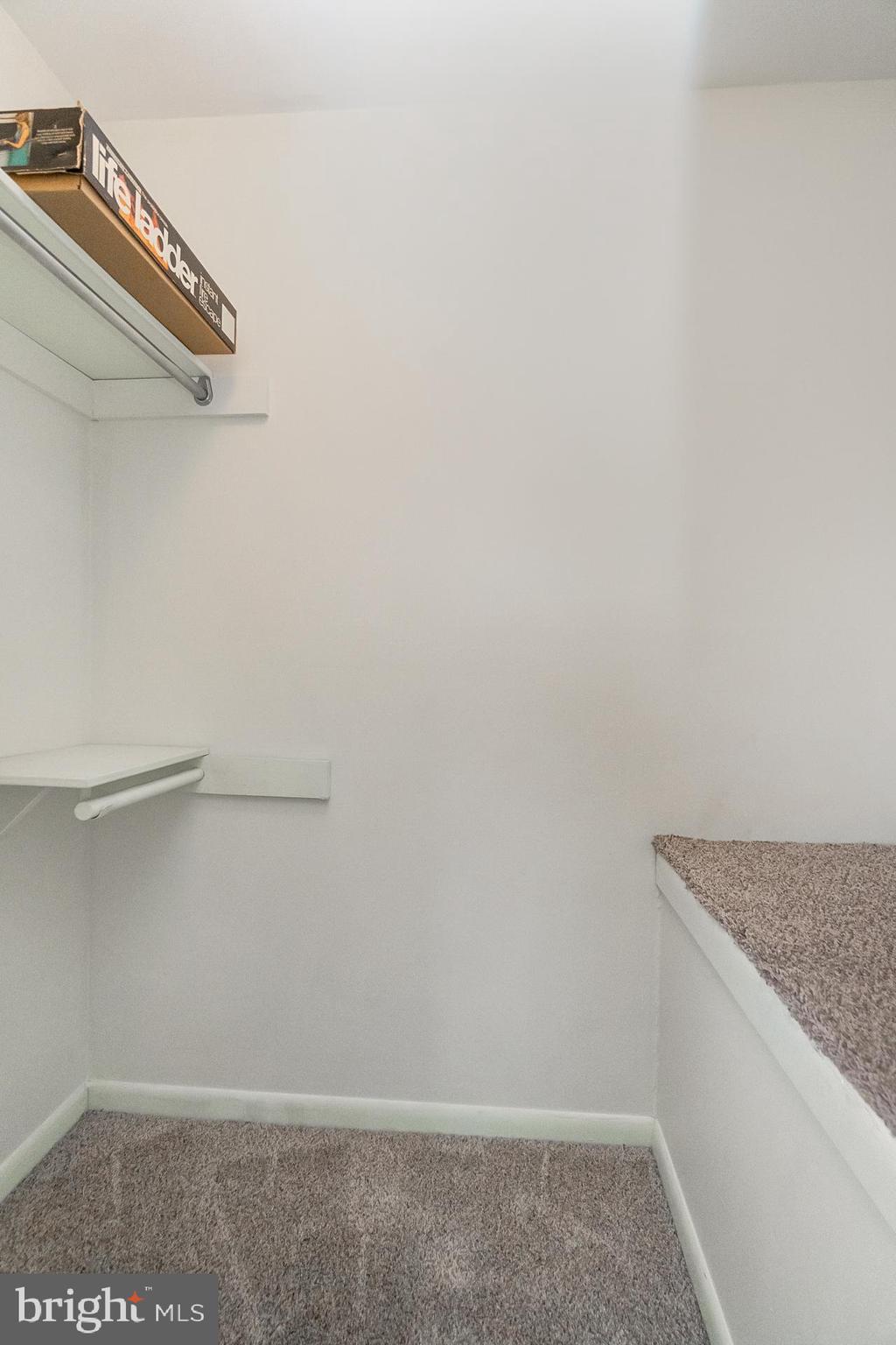 LIBERTY BELL GARDENS - Residential Lease