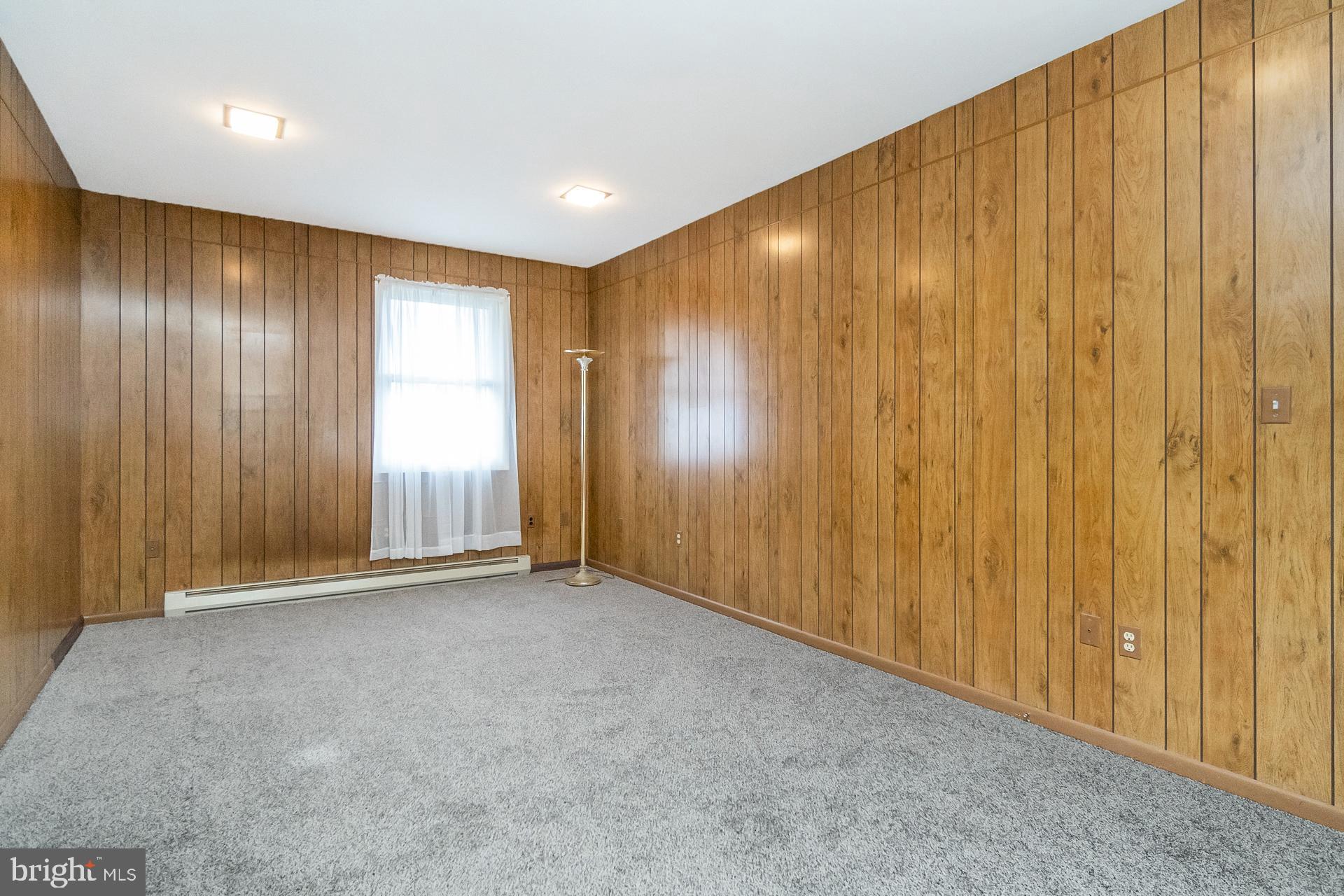 LIBERTY BELL GARDENS - Residential Lease