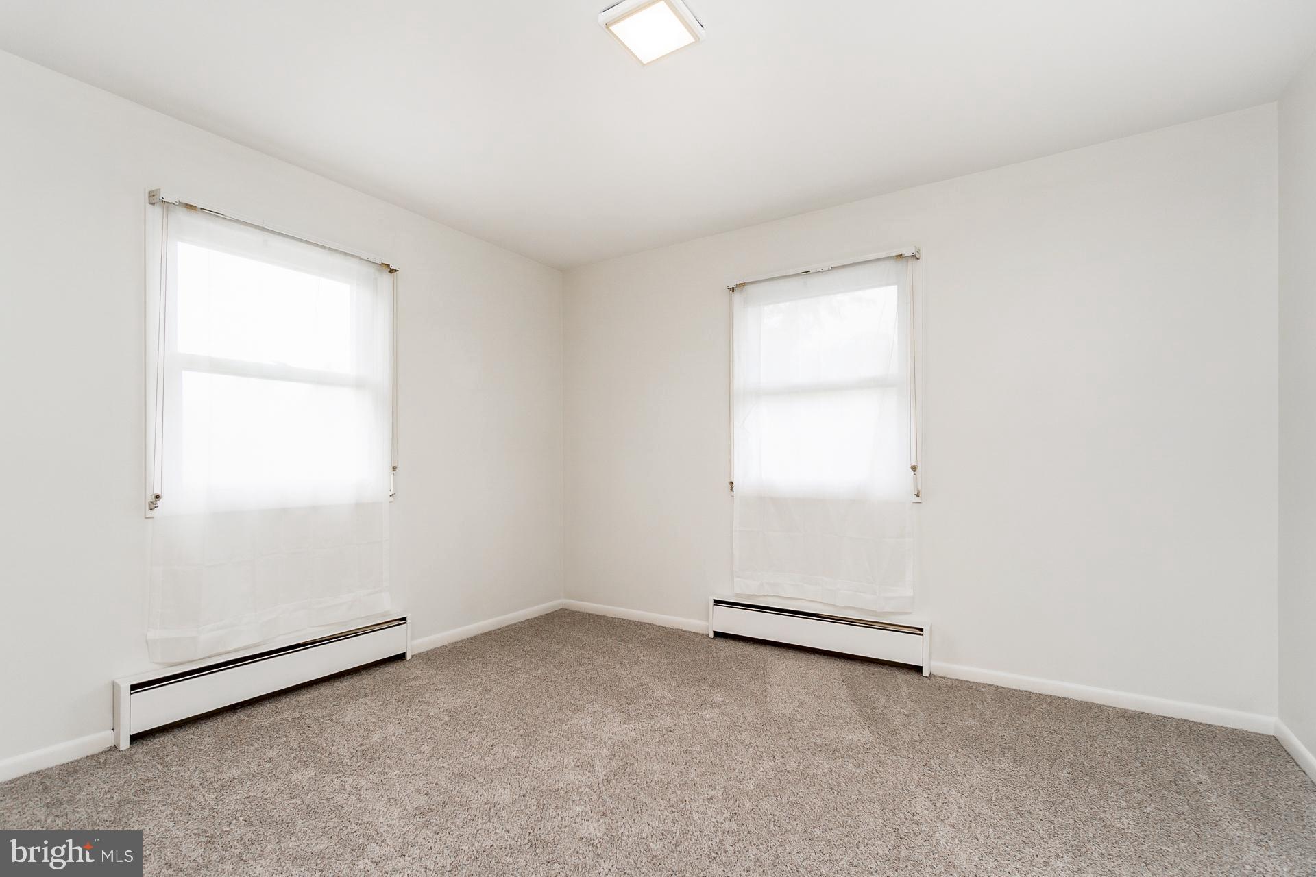 LIBERTY BELL GARDENS - Residential Lease