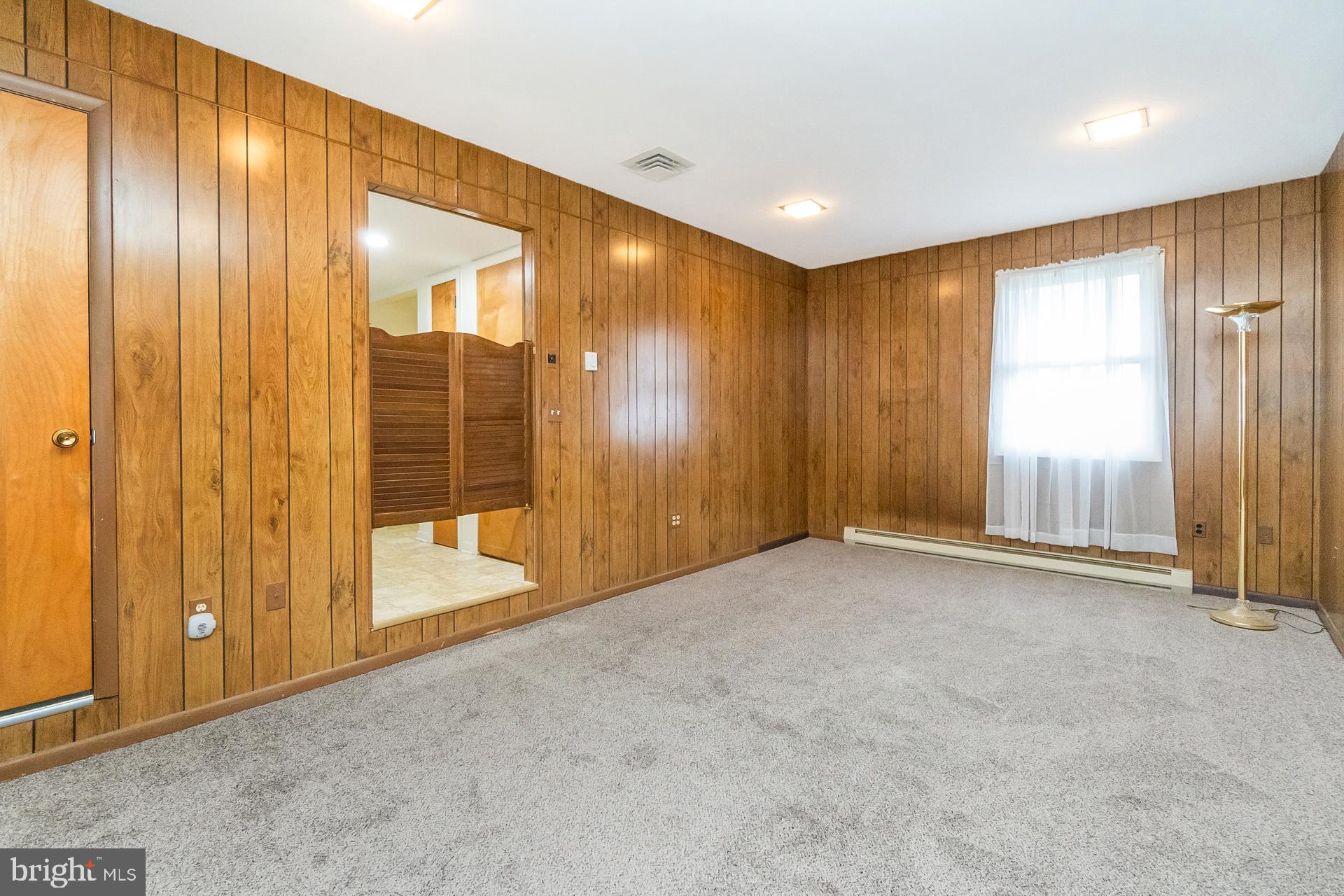 LIBERTY BELL GARDENS - Residential Lease