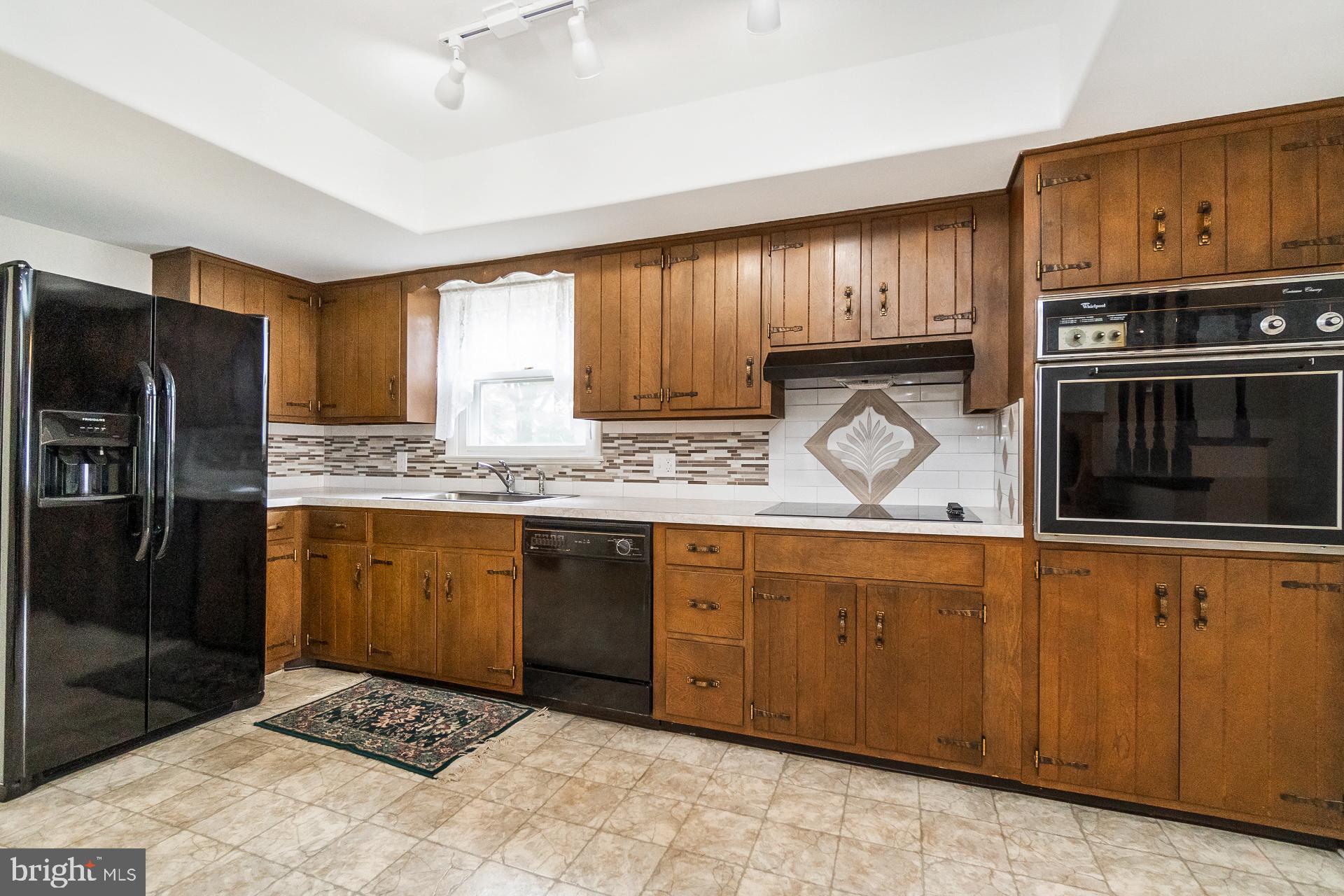 LIBERTY BELL GARDENS - Residential Lease