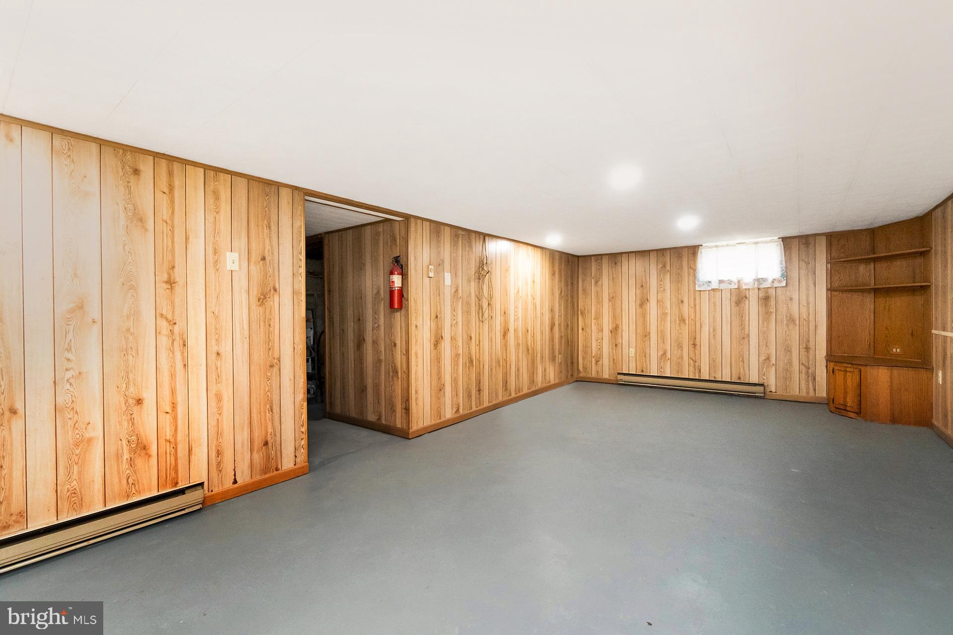 LIBERTY BELL GARDENS - Residential Lease