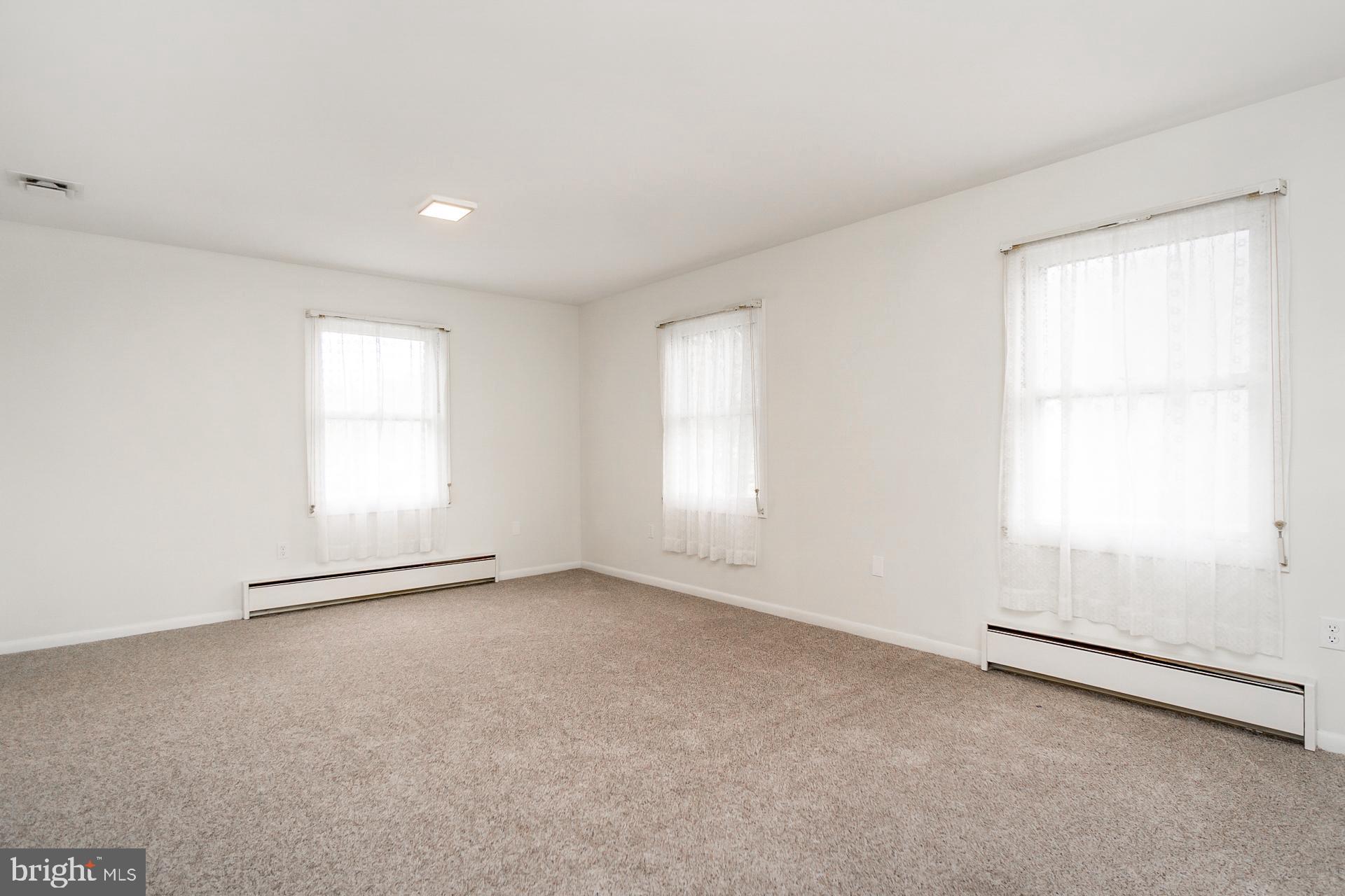 LIBERTY BELL GARDENS - Residential Lease