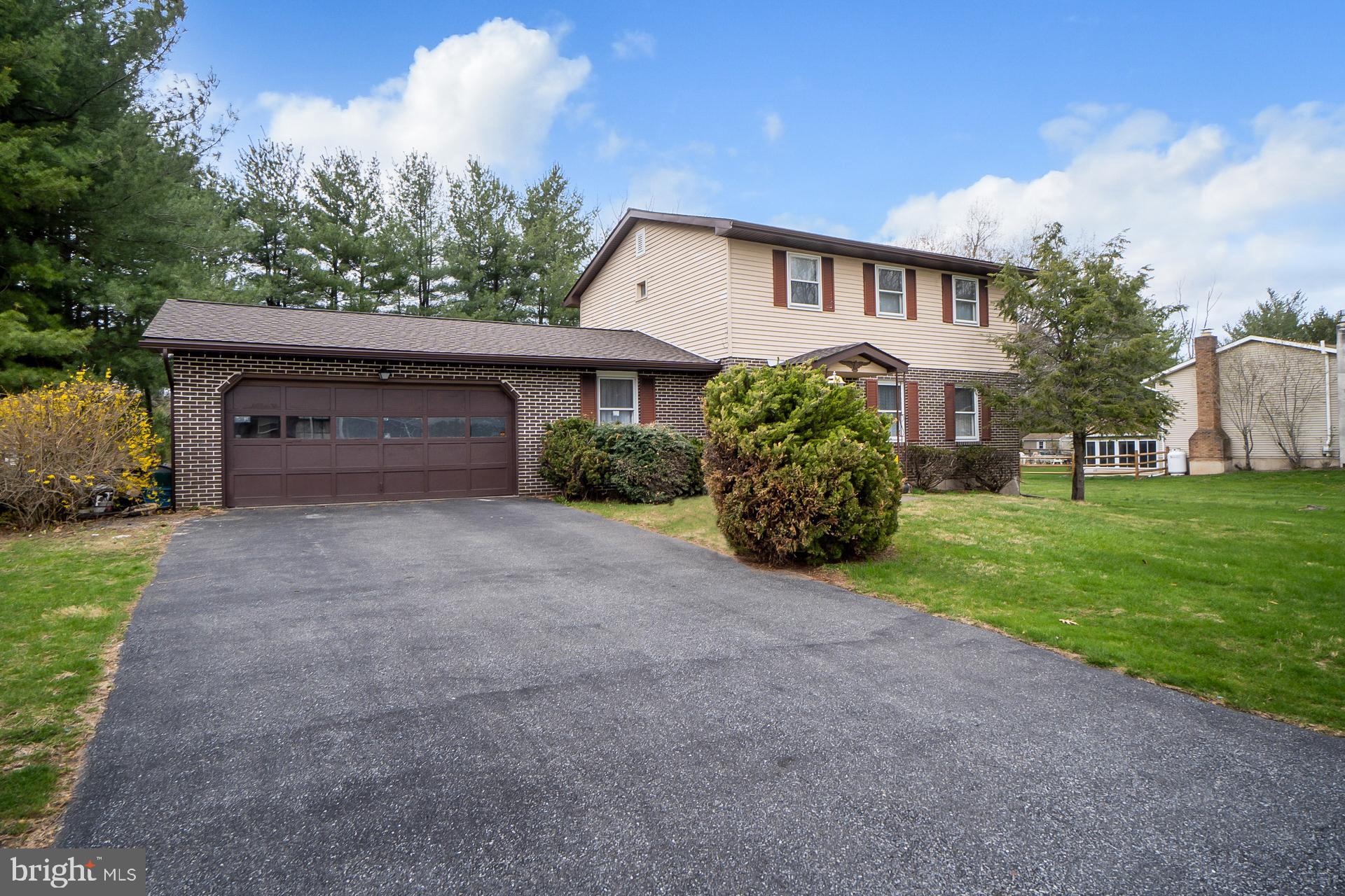 LIBERTY BELL GARDENS - Residential Lease