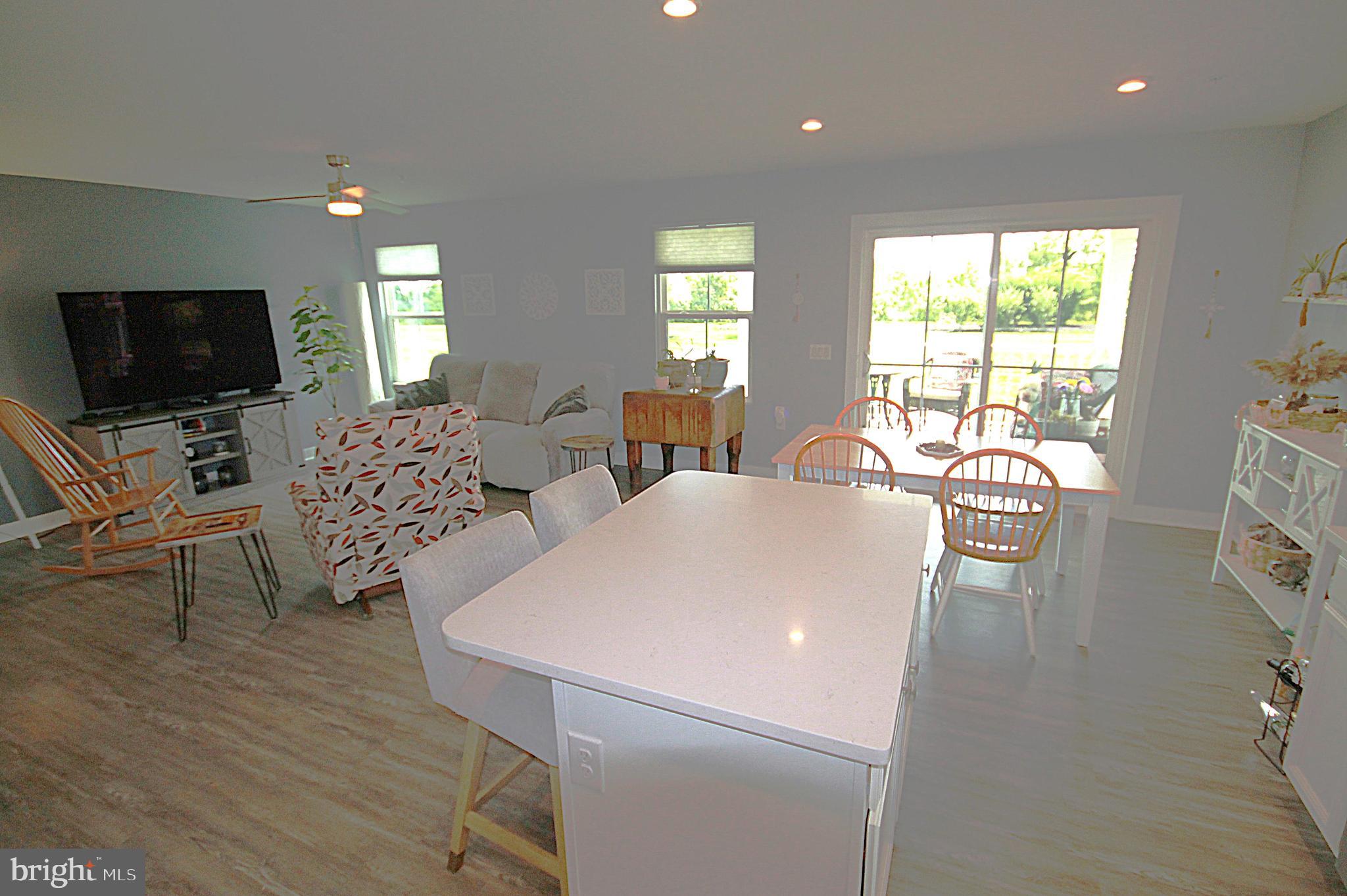323 STEEPLECHASE LANE