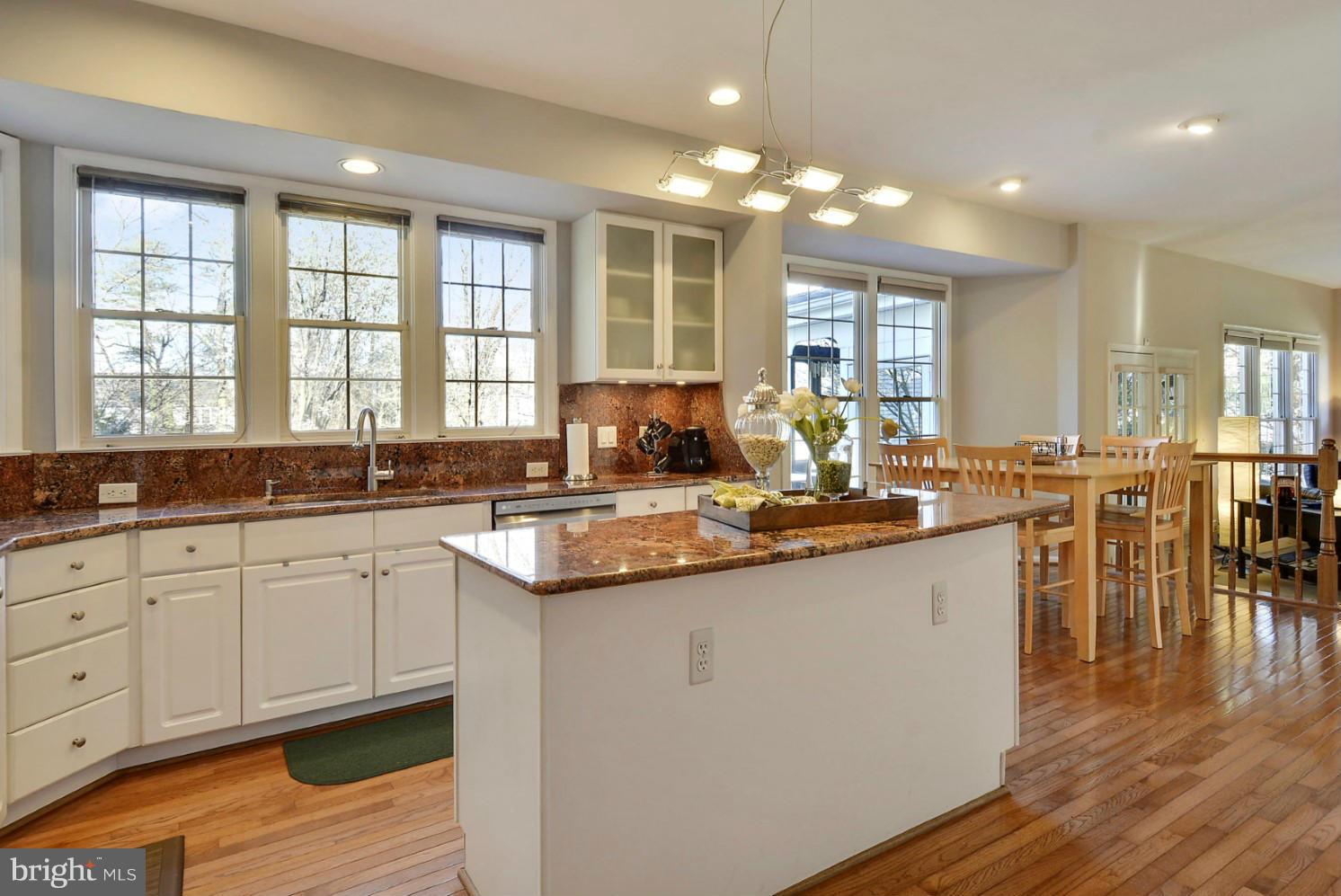 HAWTHORNE FOREST - Residential