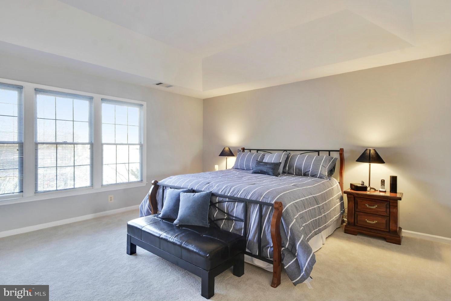 HAWTHORNE FOREST - Residential