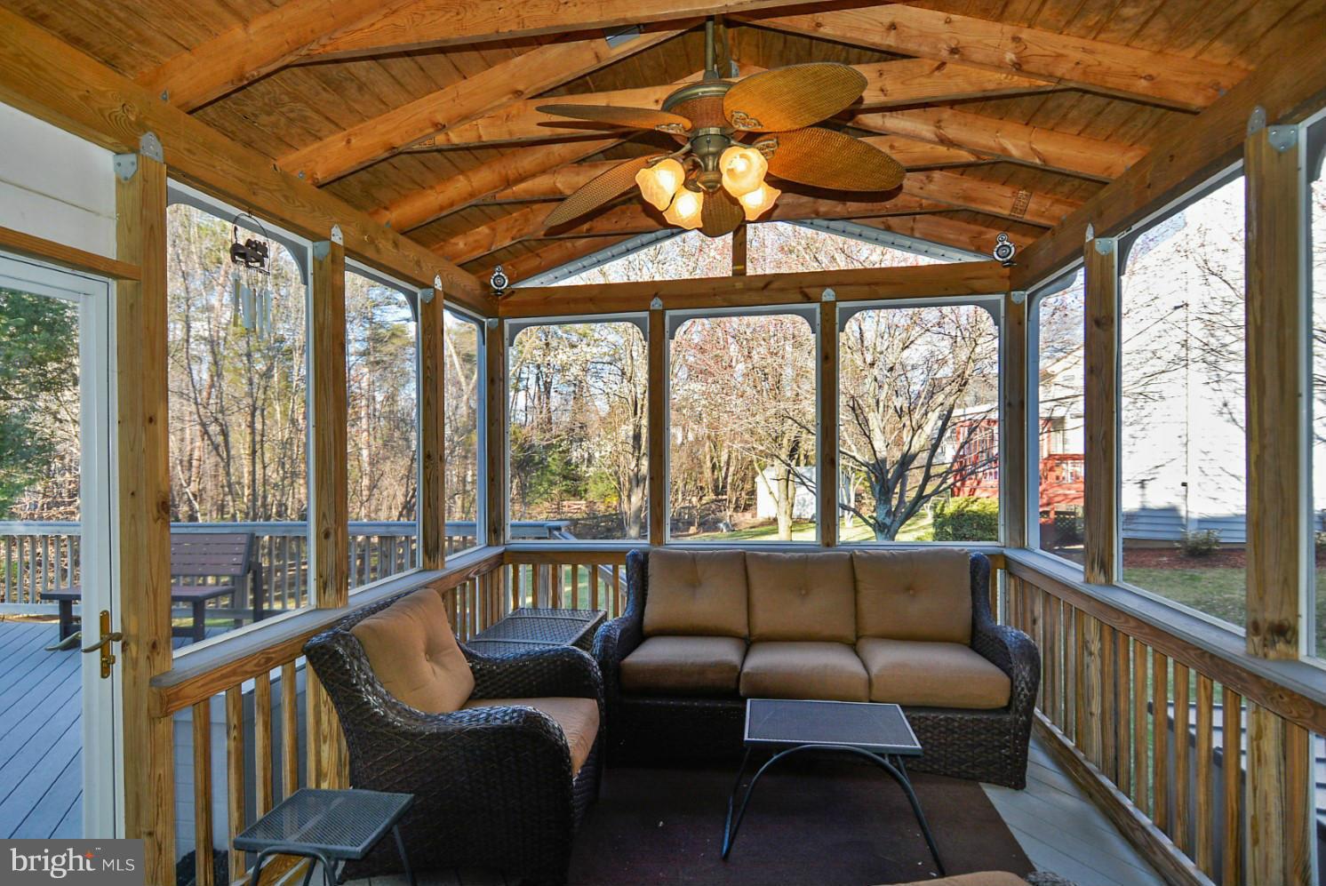 HAWTHORNE FOREST - Residential