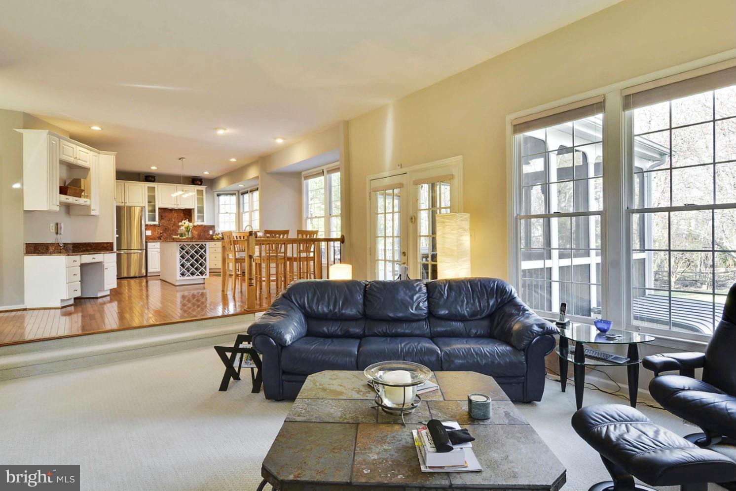 HAWTHORNE FOREST - Residential