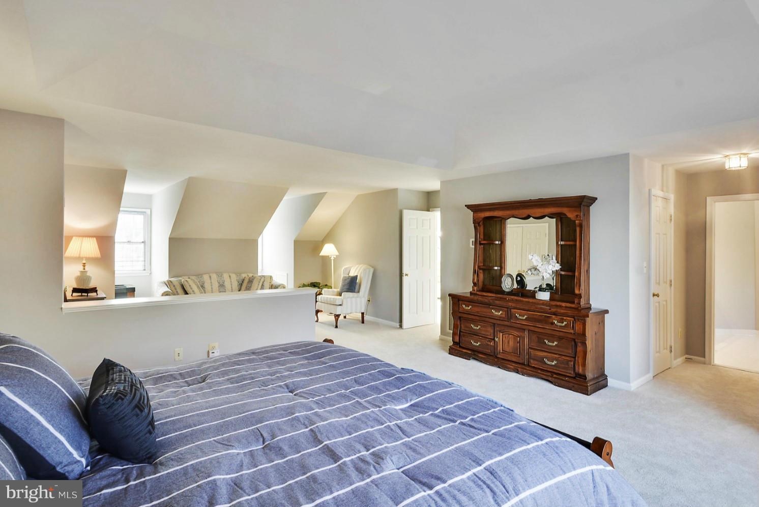 HAWTHORNE FOREST - Residential