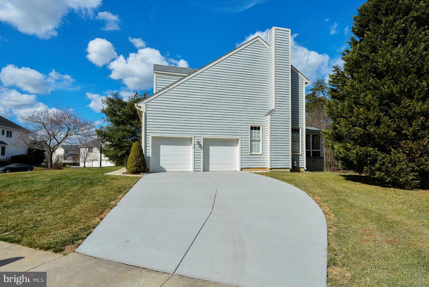 HAWTHORNE FOREST - Residential