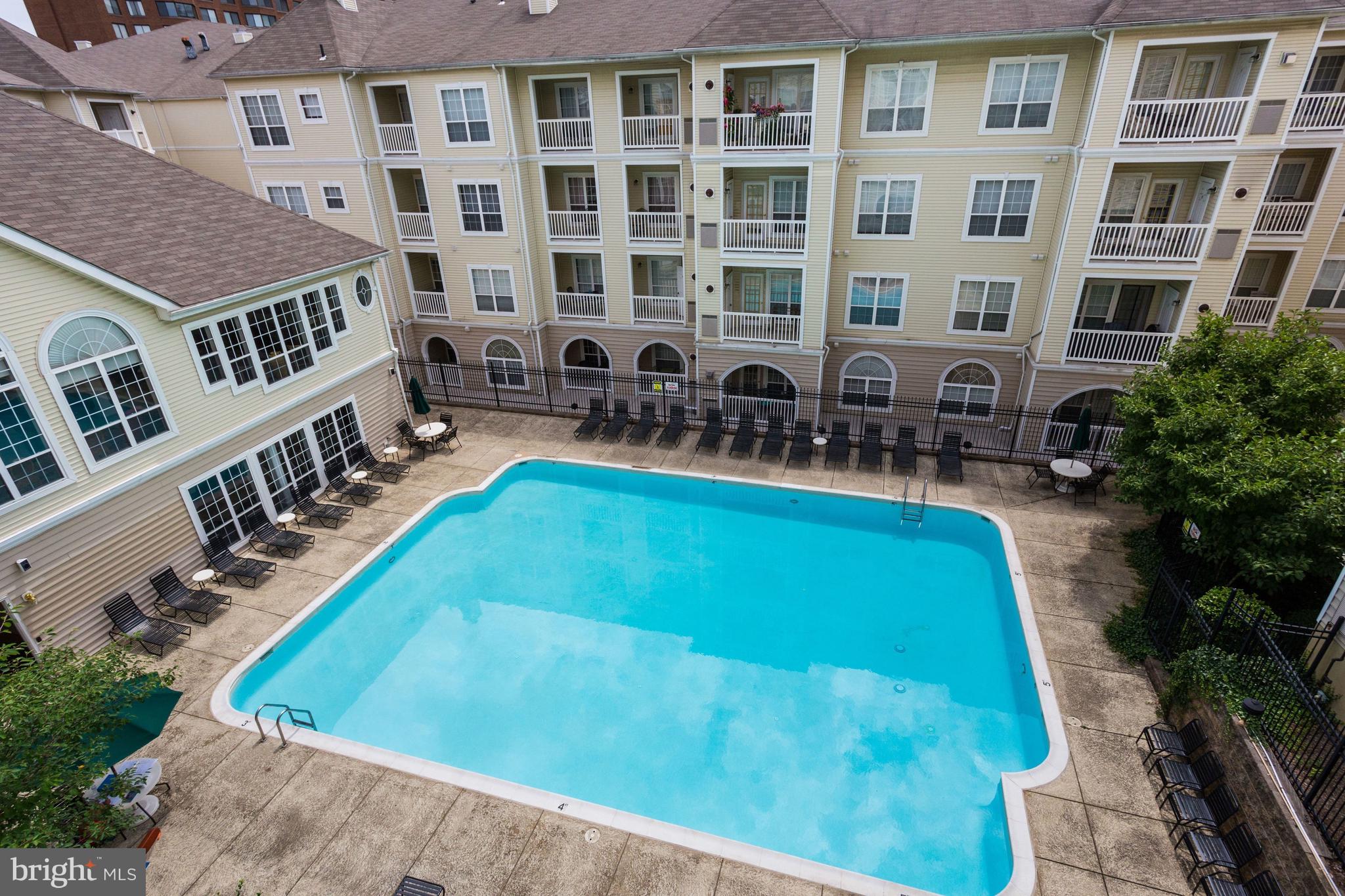 PALAZZO AT PARK CENTER - Residential