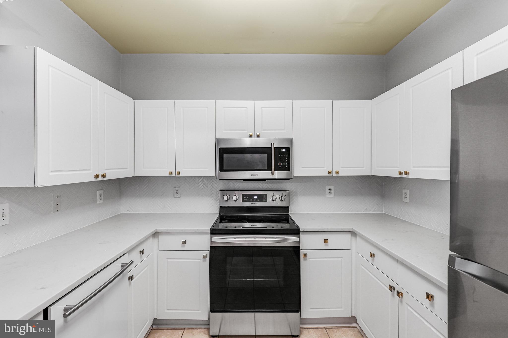 PALAZZO AT PARK CENTER - Residential