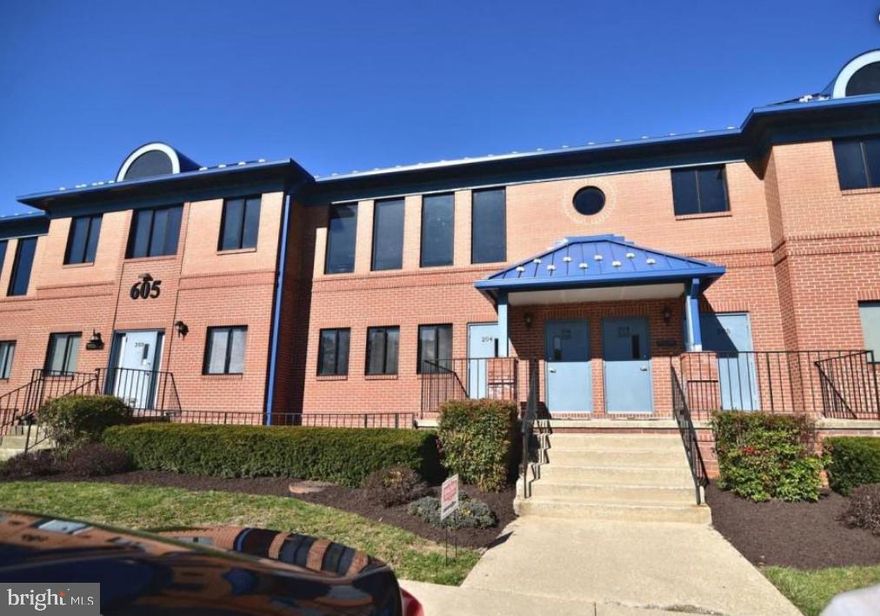 Are you in need of a commercial property for your business that is move-in ready and conveniently located? Look no further than this 746 square foot space built in 1992. With a private bathroom, HVAC system, small kitchen, one private room, and public parking, this property has everything you need to set up shop and start operating your business smoothly. The air conditioner ensures a comfortable environment for you and your clients, while the no smoking policy helps maintain a clean and professional atmosphere.

This commercial property is perfect for a variety of businesses looking for a space to call their own. Whether you are a small business owner, entrepreneur, or freelancer, this property offers the flexibility and amenities you need to succeed. The private room can be used as an office, storage space, or meeting room, while the small kitchen provides convenience for preparing meals or snacks during the workday. With public parking available, your clients and customers will have easy access to your business.

Don't miss out on this opportunity to lease a well-maintained commercial property with all the necessary features for your business to thrive. Contact us today to schedule a viewing and see for yourself the potential this property has to offer. Take the next step towards growing your business and make this commercial property your new home base

No Daycares allowed due to HOA. 
Parking lot is shared and is first come first served.