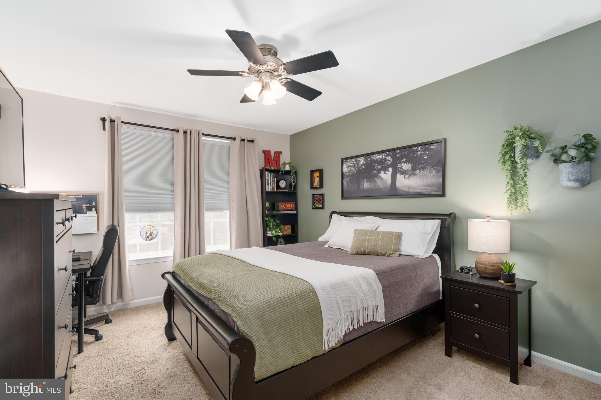 THE COURTS OF MALLORY - Residential