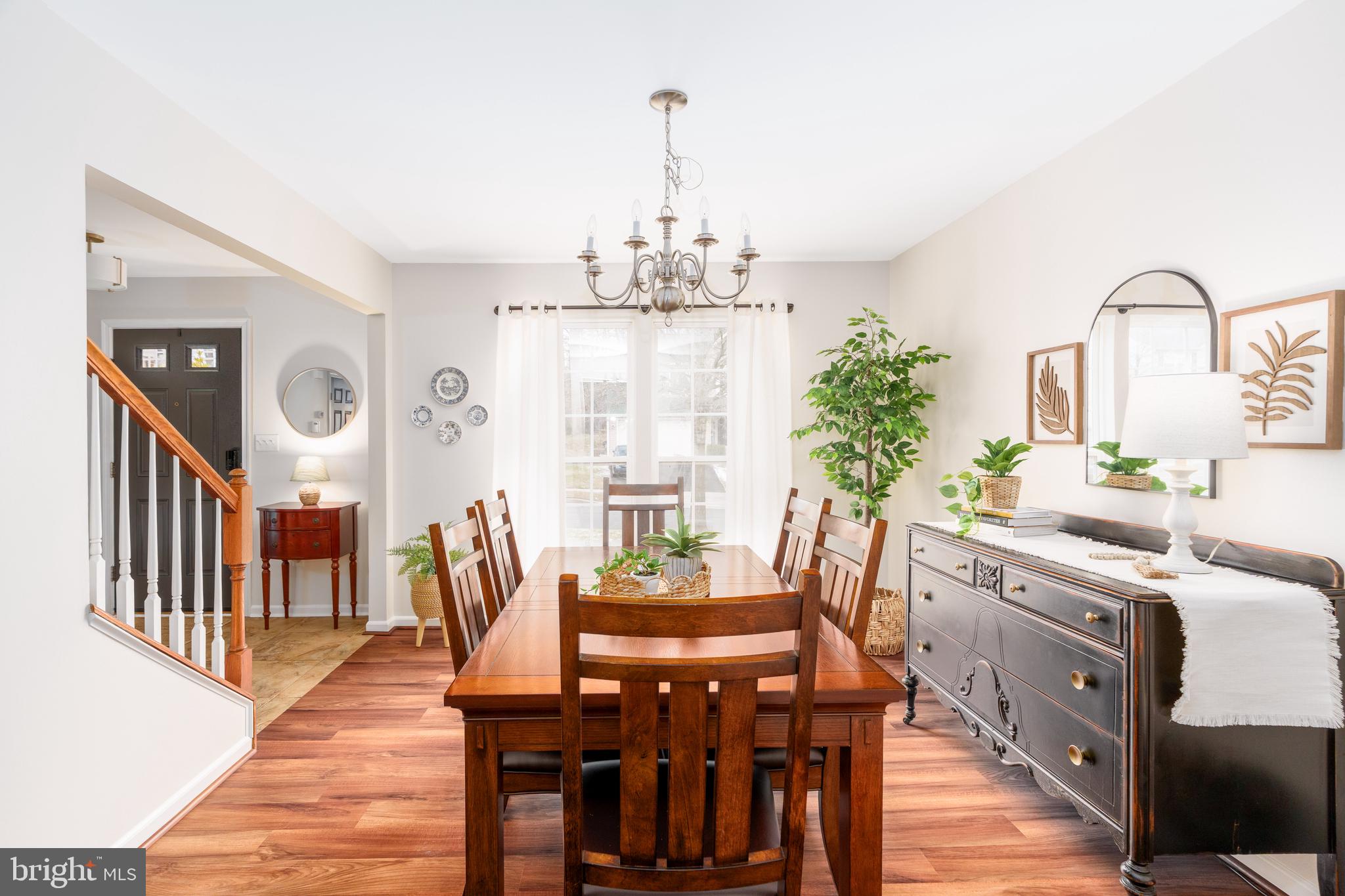 THE COURTS OF MALLORY - Residential