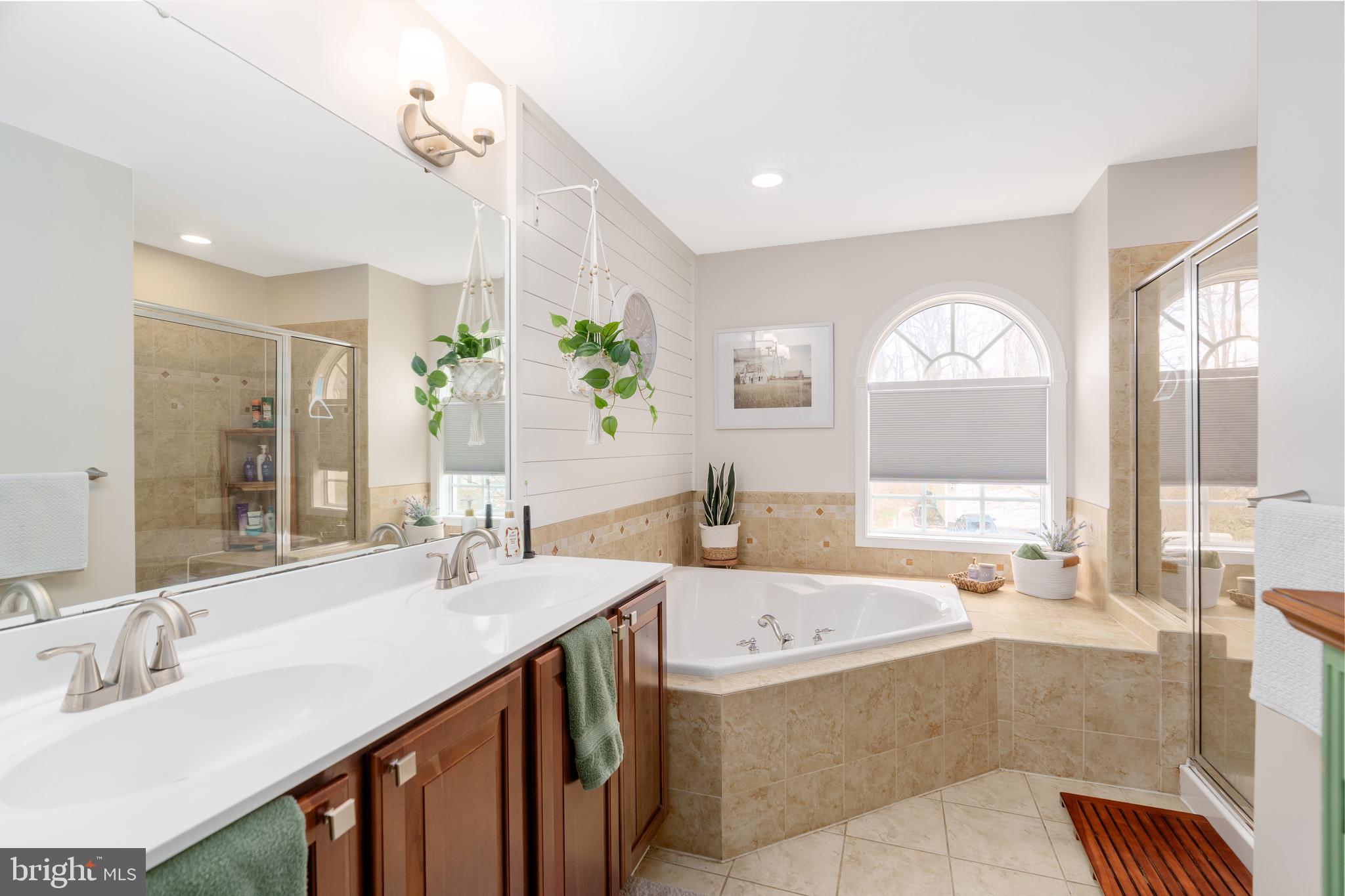 THE COURTS OF MALLORY - Residential