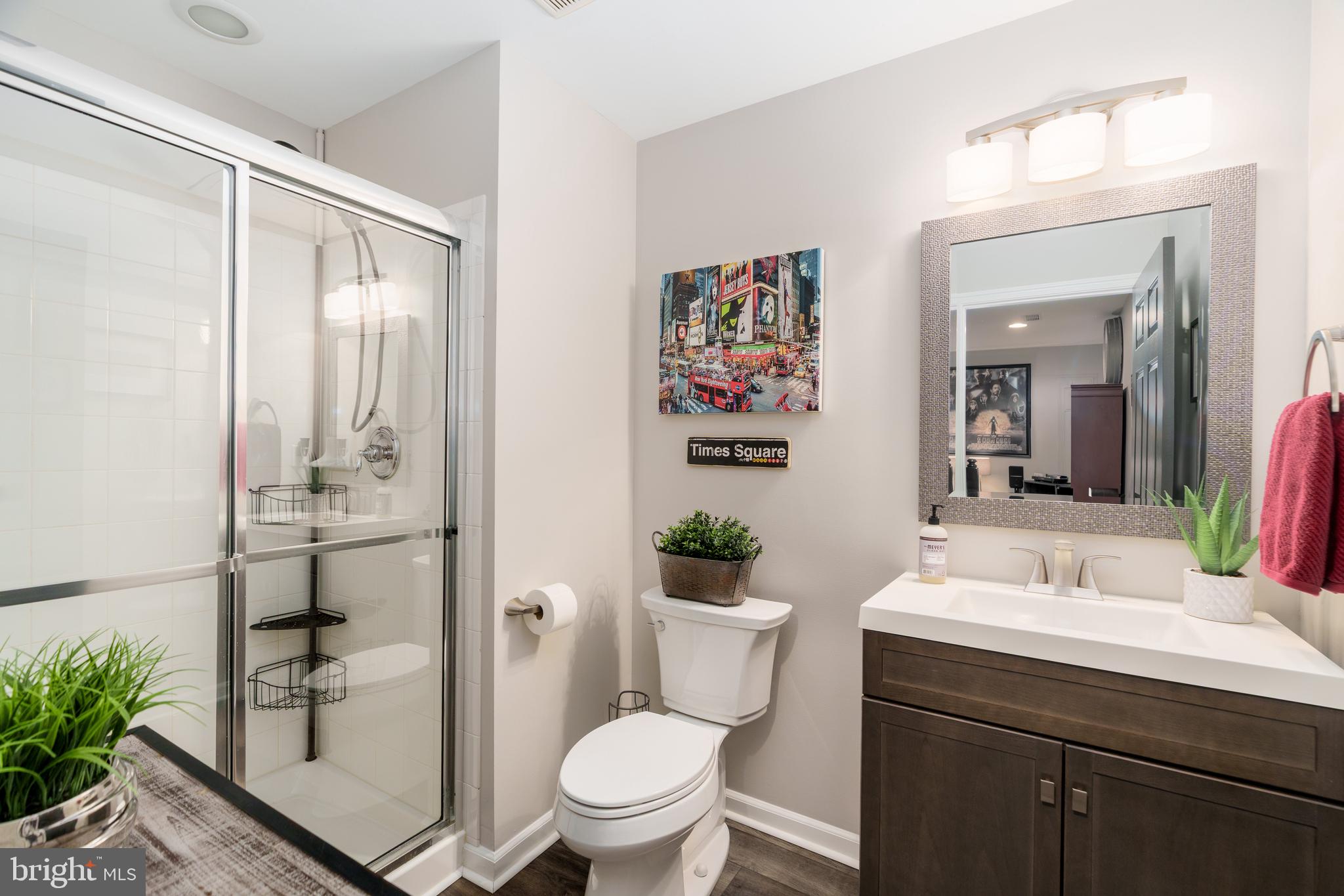 THE COURTS OF MALLORY - Residential